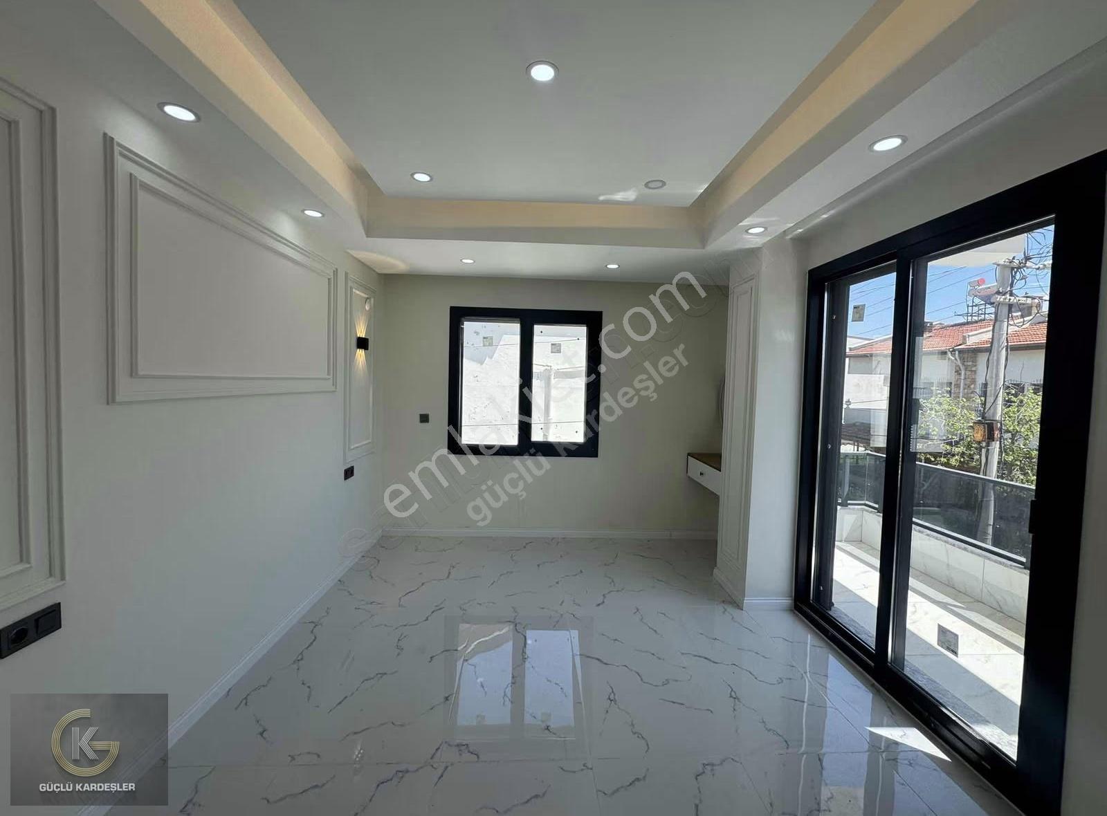 Güçlü Kardeşler Denize 20 Adım 4+1 Bahçeli Lüks Villa - Görsel 35