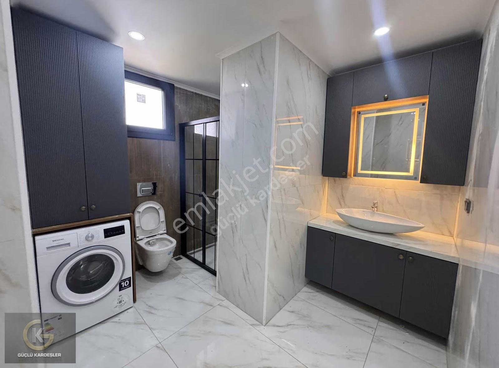 Güçlü Kardeşler Denize 20 Adım 4+1 Bahçeli Lüks Villa - Görsel 32