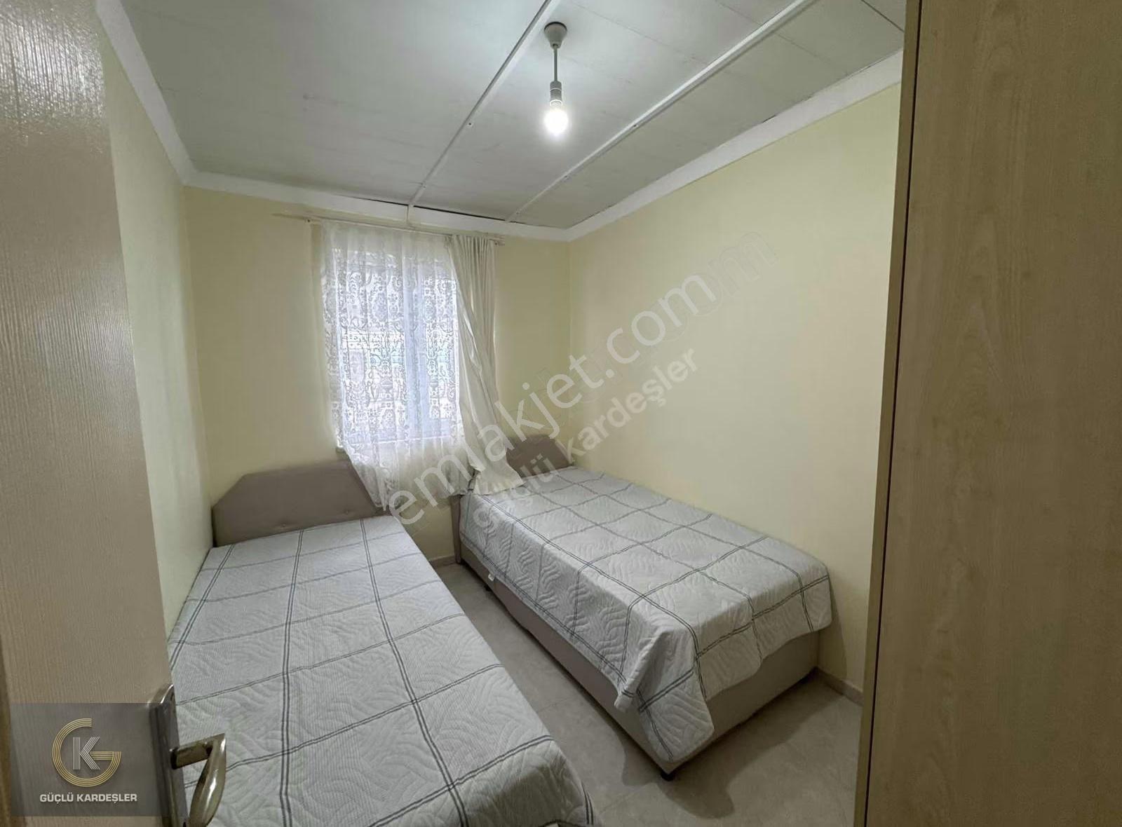 Güçlü Kardeşler Denize Sıfır 2 Ayrı Girişli 2+1 İster 4+1 Villa! - Görsel 33
