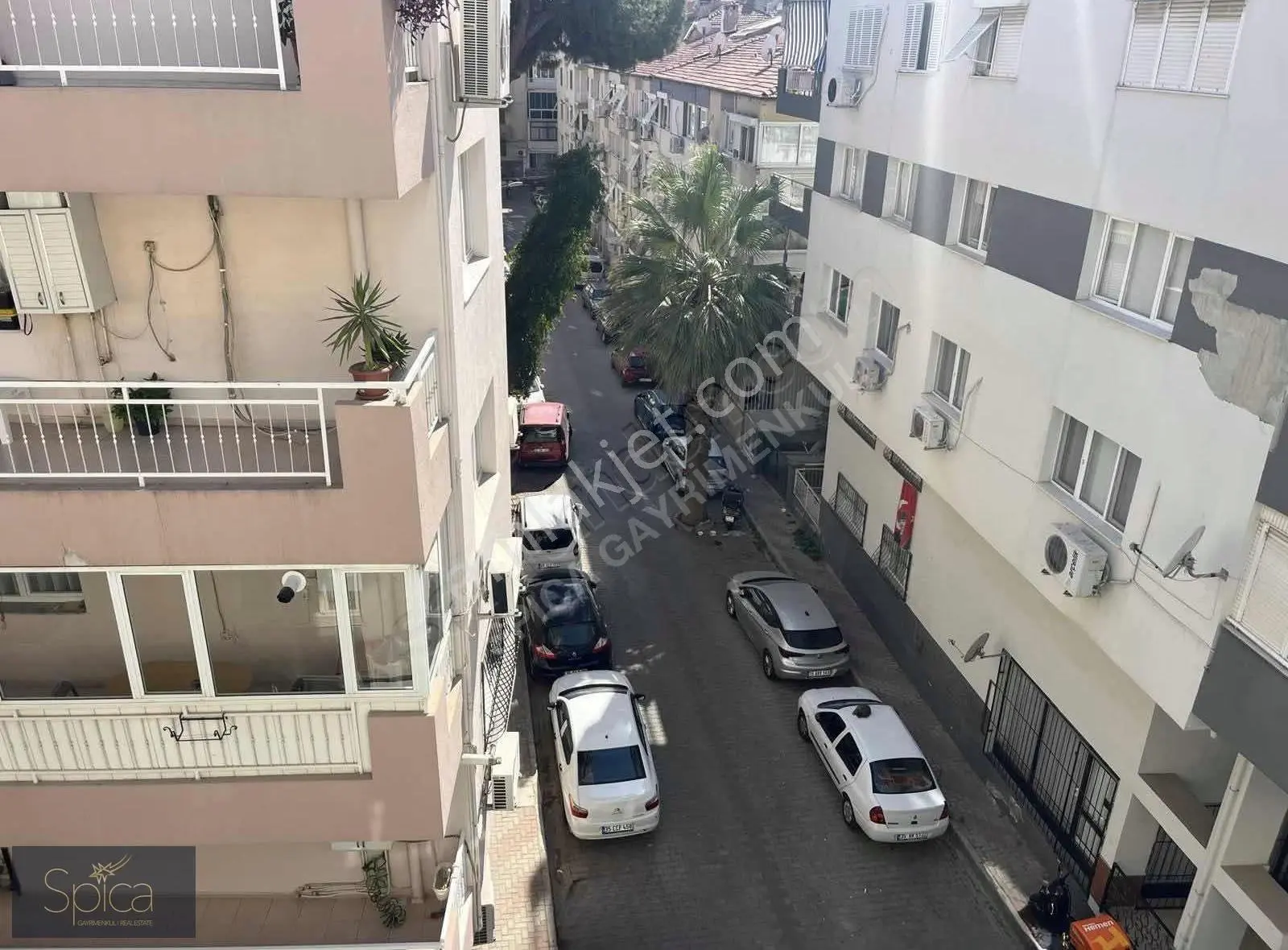Karşıyaka Bahariye Merkezi Lokasyon Eşyalı Kiralık 3+1 Daire - Görsel 2