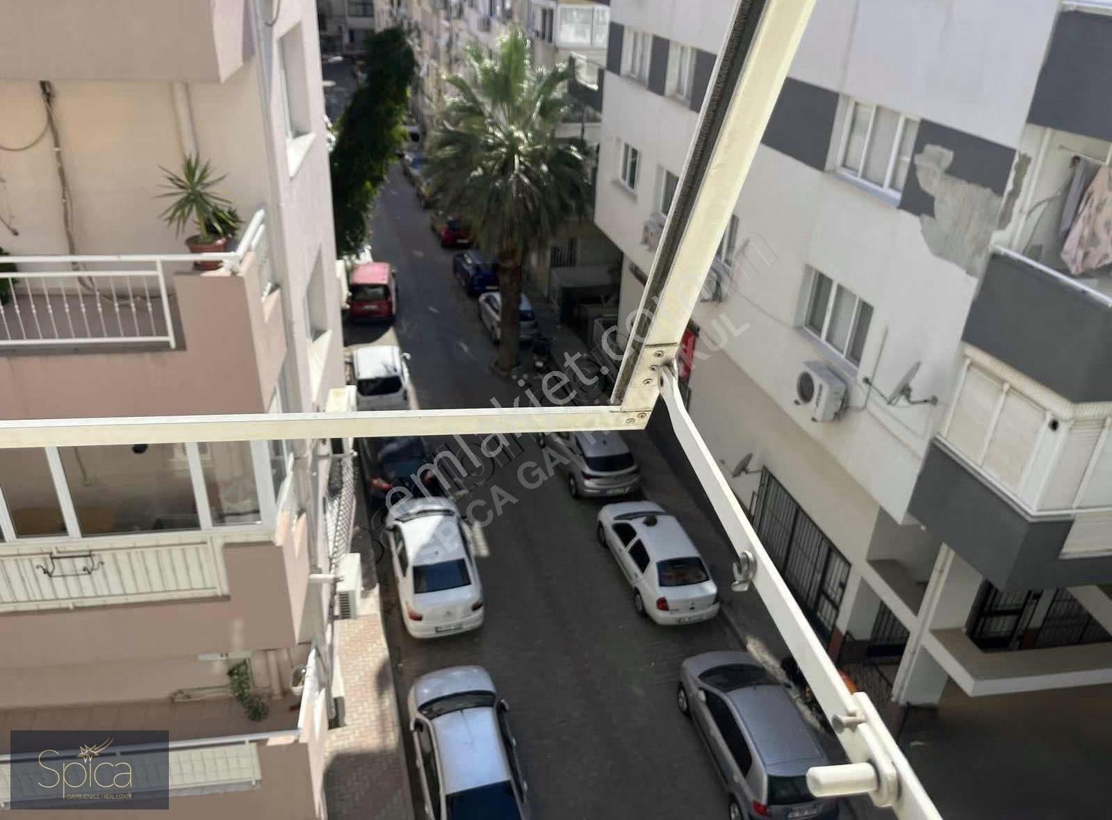 Karşıyaka Bahariye Merkezi Lokasyon Eşyalı Kiralık 3+1 Daire - Görsel 3