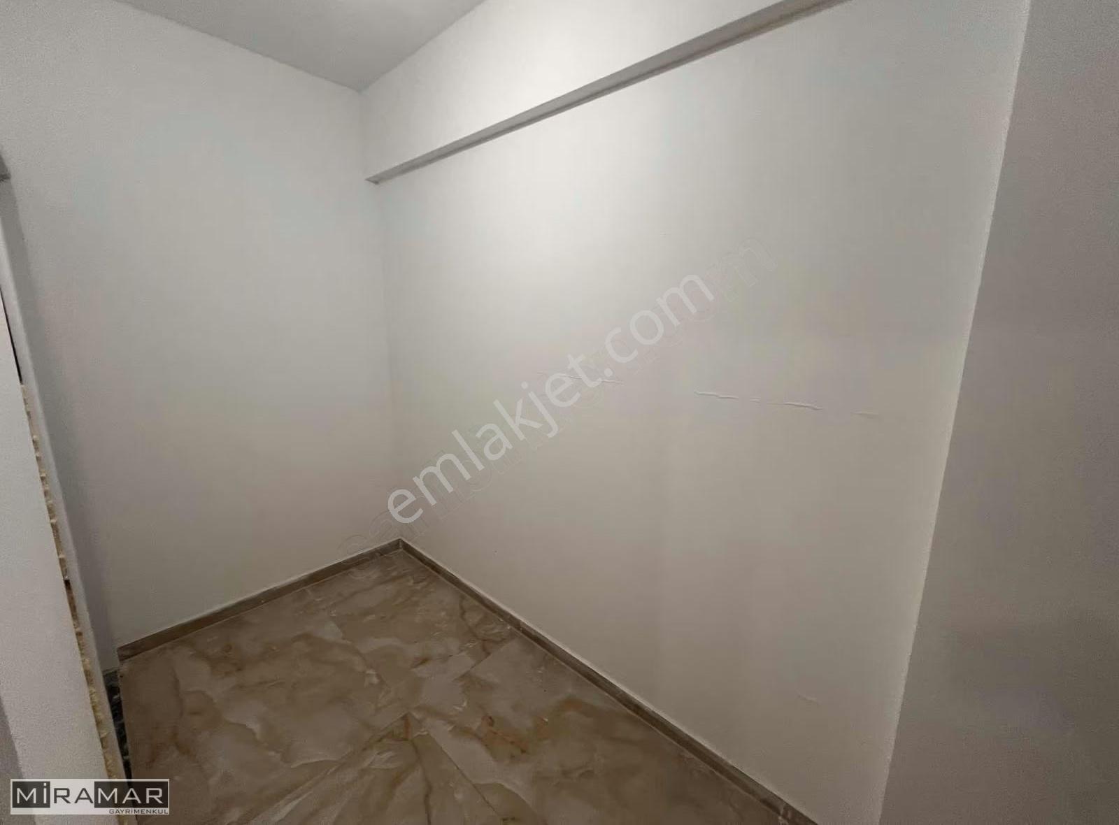 Miramar'dan Hastaneye Yakın Sıfır 4,5+1 Satılık Lüks Daire - Görsel 32