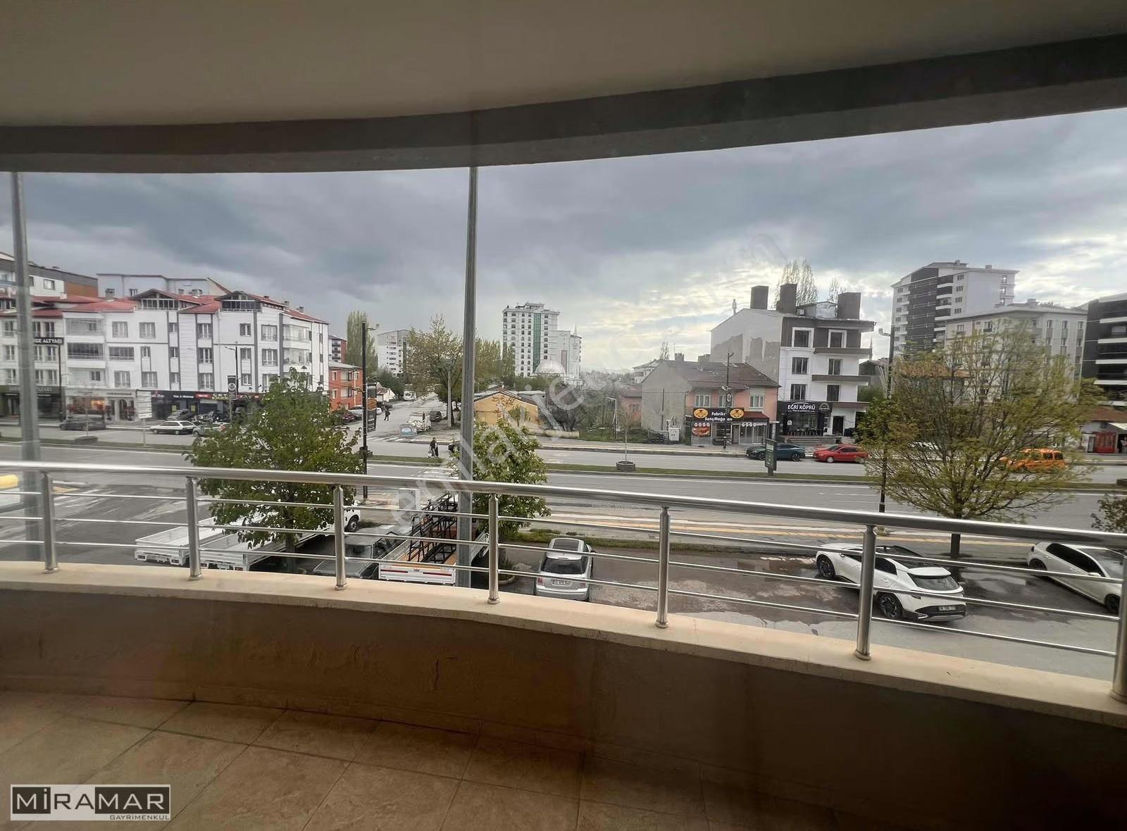 Miramar'dan Bağdat Caddesinde Kiralık 3+1 Daire - Görsel 8