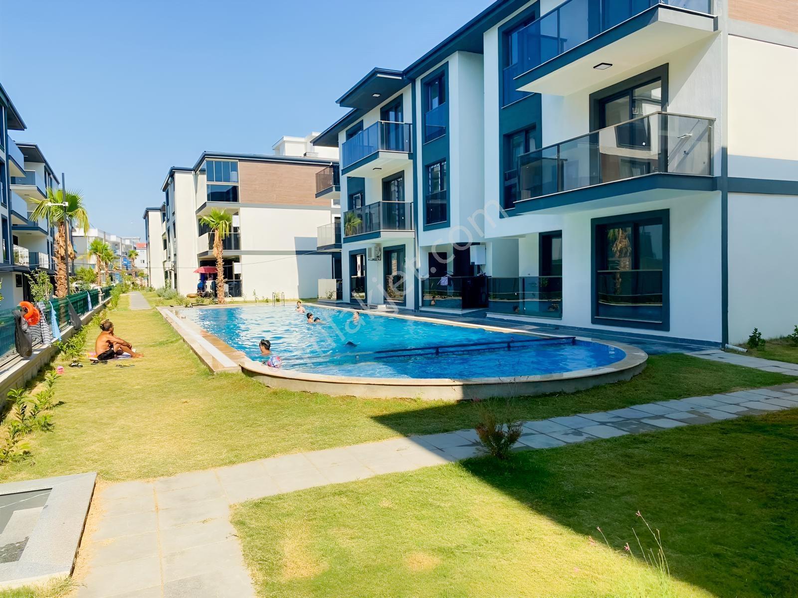 Aydın Kuşadası Davutlar Mahallesi'nde Havuzlu Satılık 2+1 Daire - Görsel 24