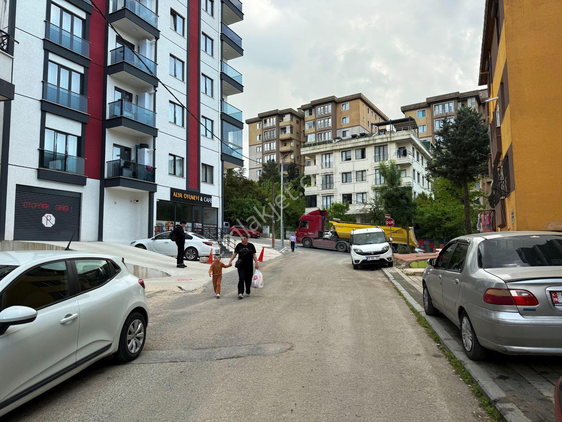 Yenidoğan Ufuk Caddesi 2yıllık 110m2 Depolu Wc'li Kiralık Dükkan - Görsel 28