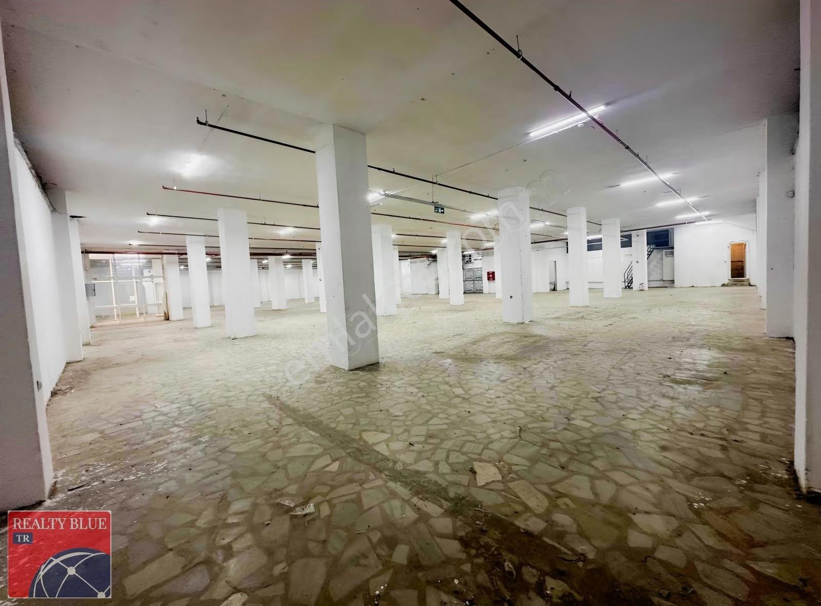 Sancaktepe'de Kiralık 1200m2 Depo - Görsel 3