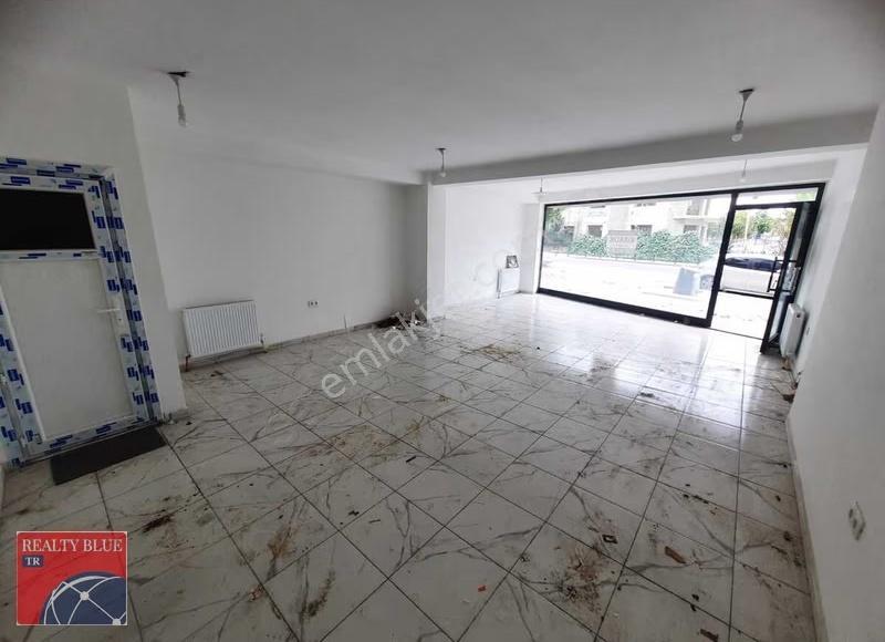 Pendik Batı Mah. Erol Kaya Caddesi Üzerinde Kiralık Dükkan 80 M² - Görsel 3