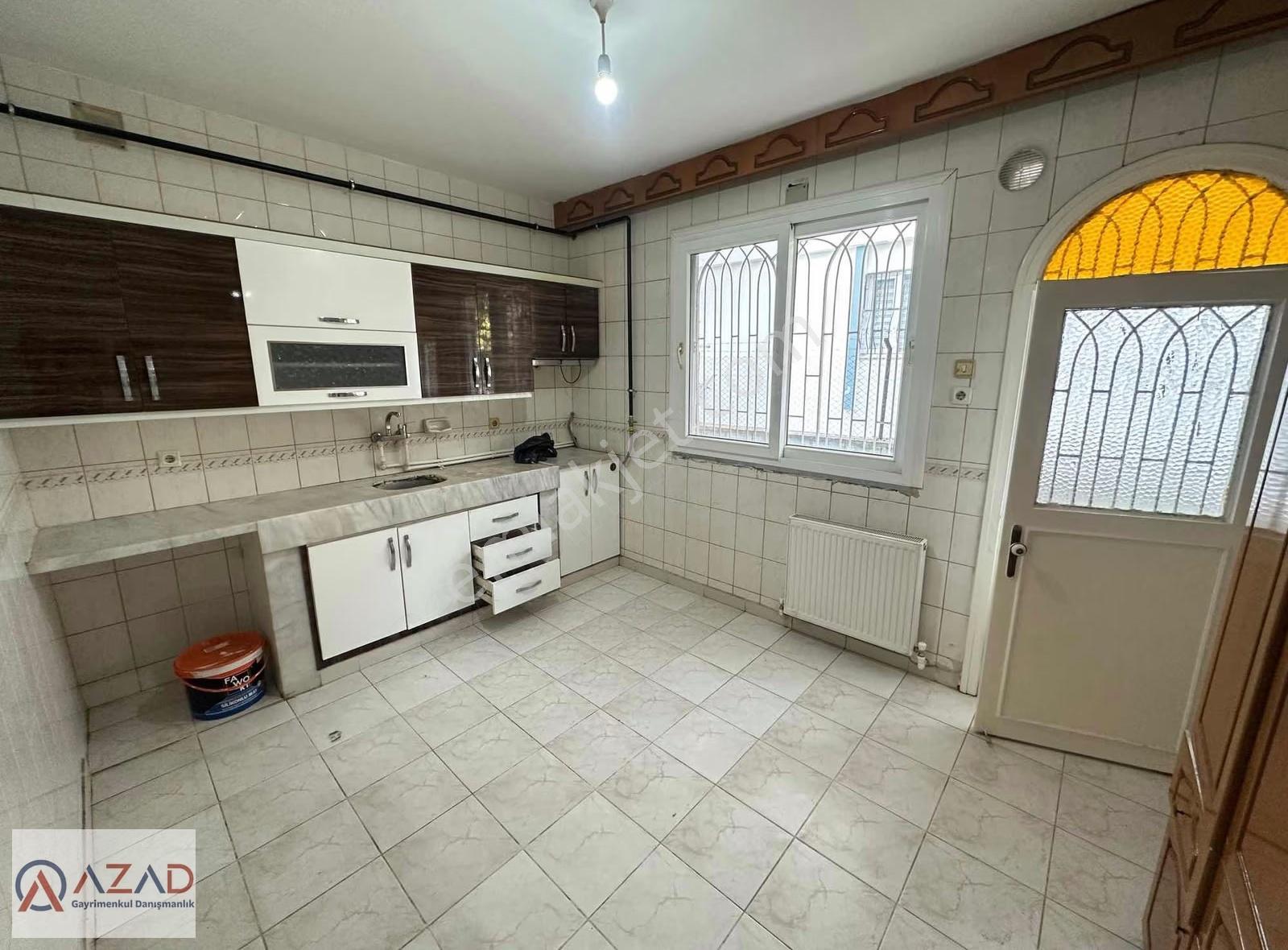 Azad-yeni Hayat Hastanesi Civarı Kiralık 3+1 Müstakil