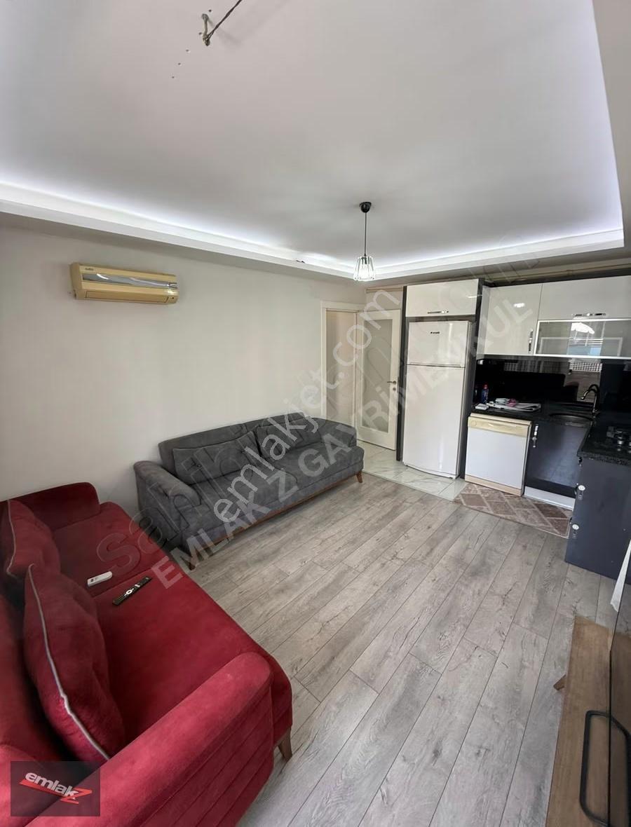 Aydınlıkevler'de Satılık 2+1 Eşyalı Daire 70m² - Görsel 21