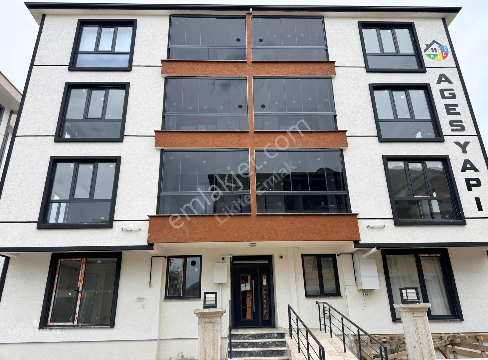 Likite Emlak'tan 120 M2 Manzaralı Yeni Kiralık 3+1