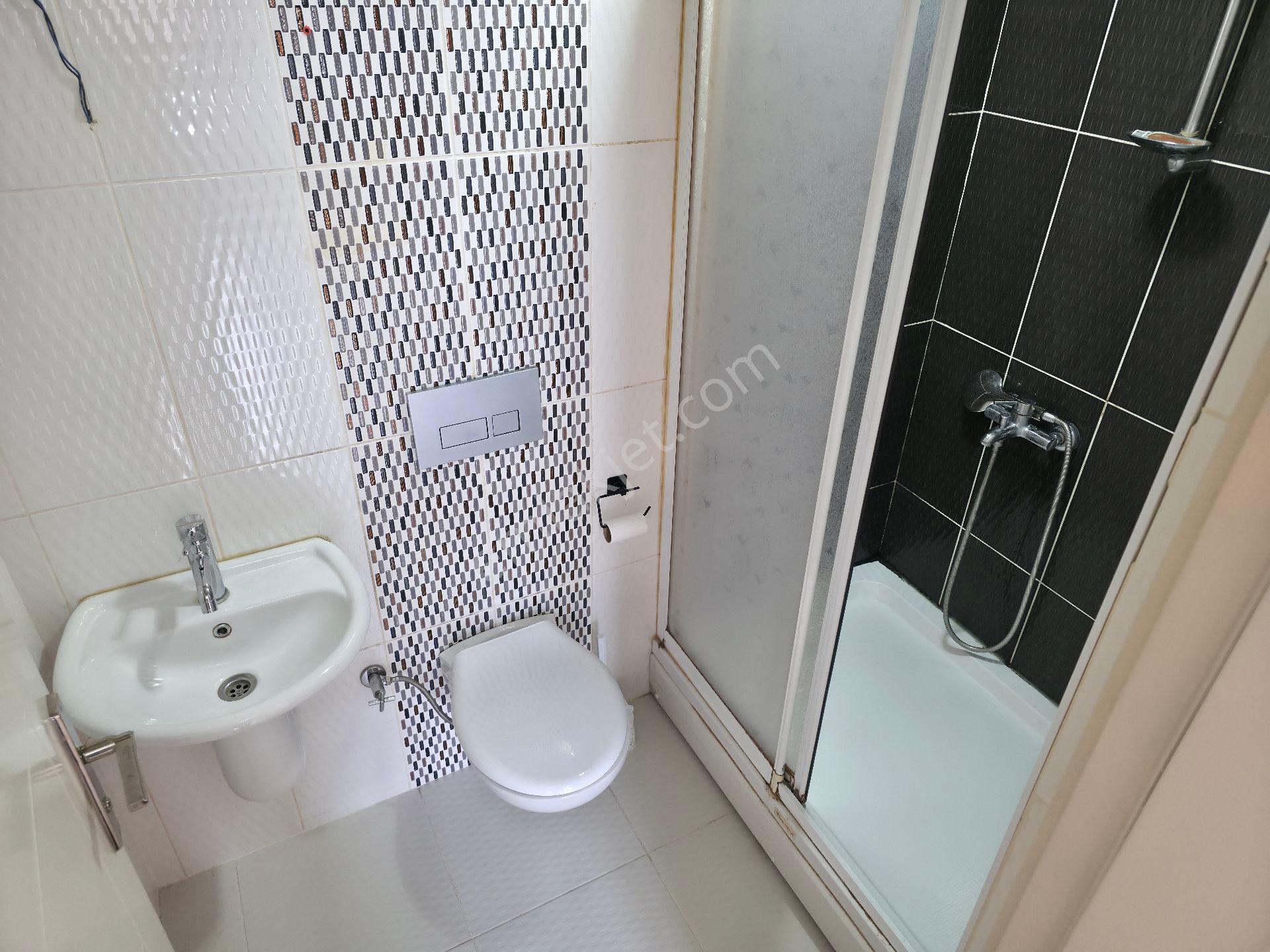 Azmimilli Mahallesi'nde Ebeveyn Banyolu 130m2 Satılık 3+1 Daire - Görsel 17