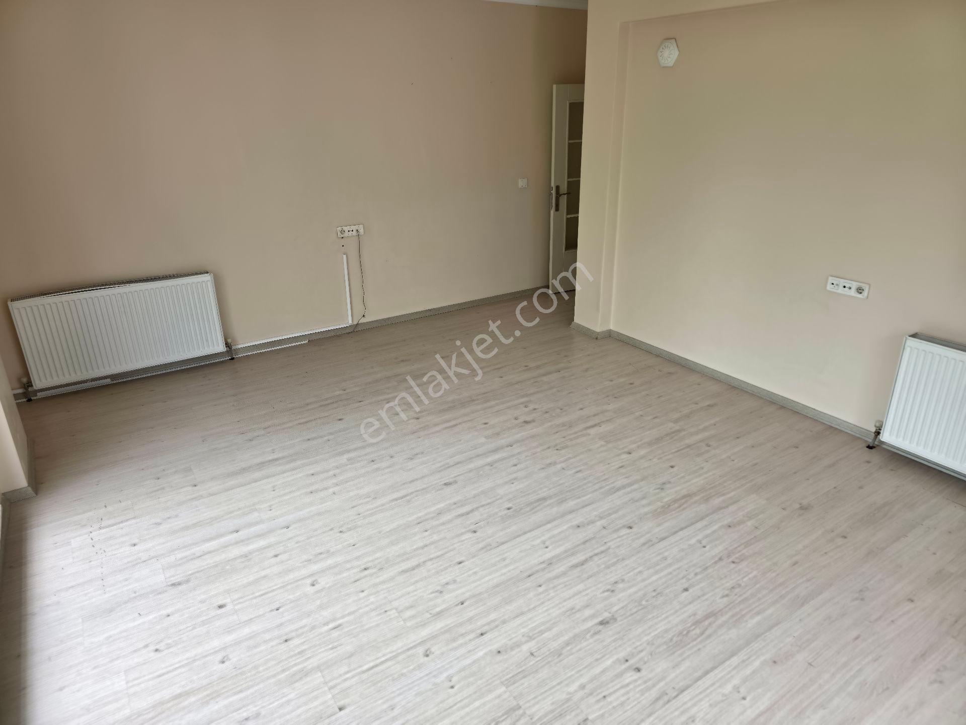 Azmimilli Mahallesi'nde Ebeveyn Banyolu 130m2 Satılık 3+1 Daire - Görsel 13