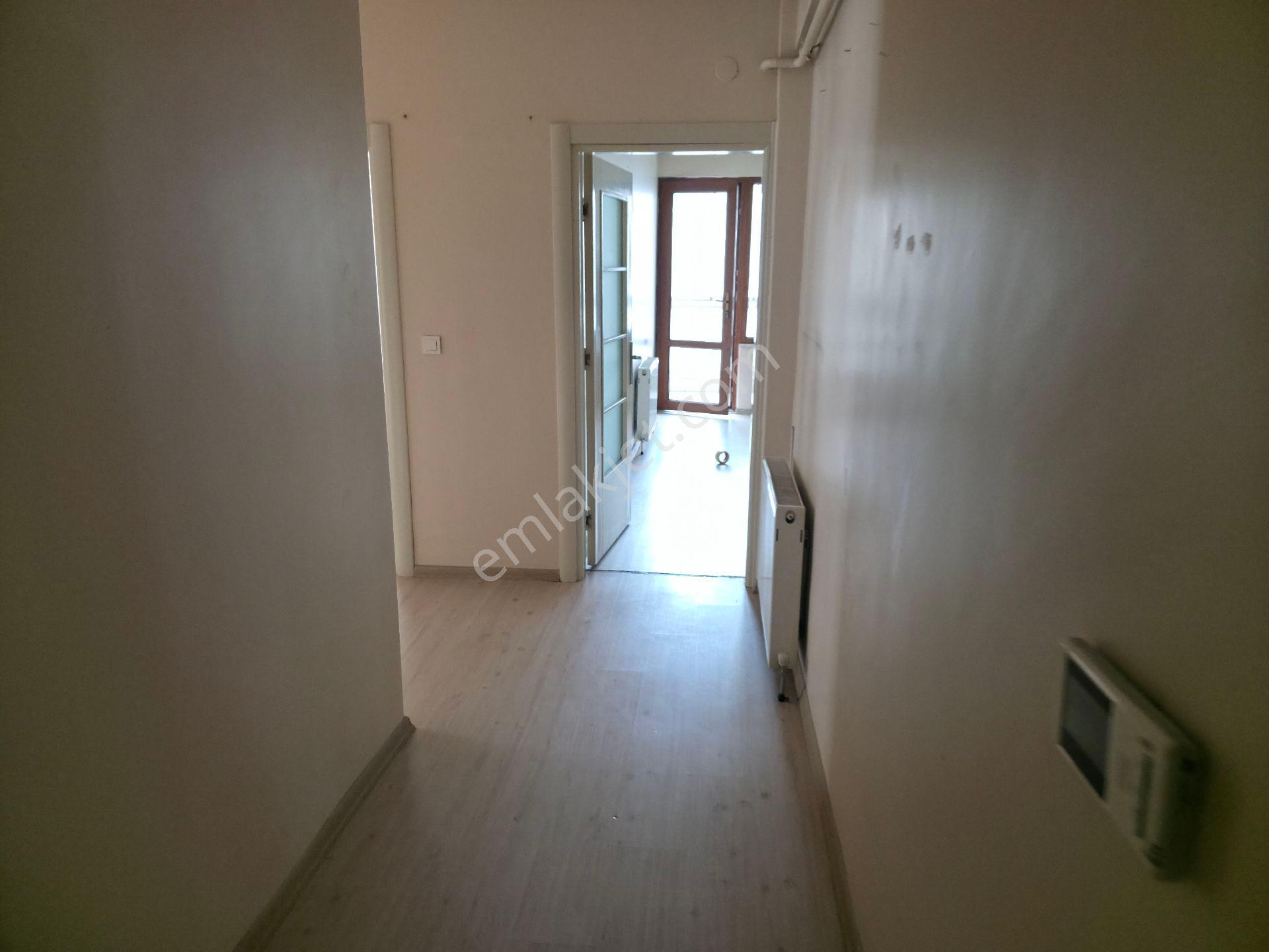 Azmimilli Mahallesi'nde Ebeveyn Banyolu 130m2 Satılık 3+1 Daire - Görsel 26