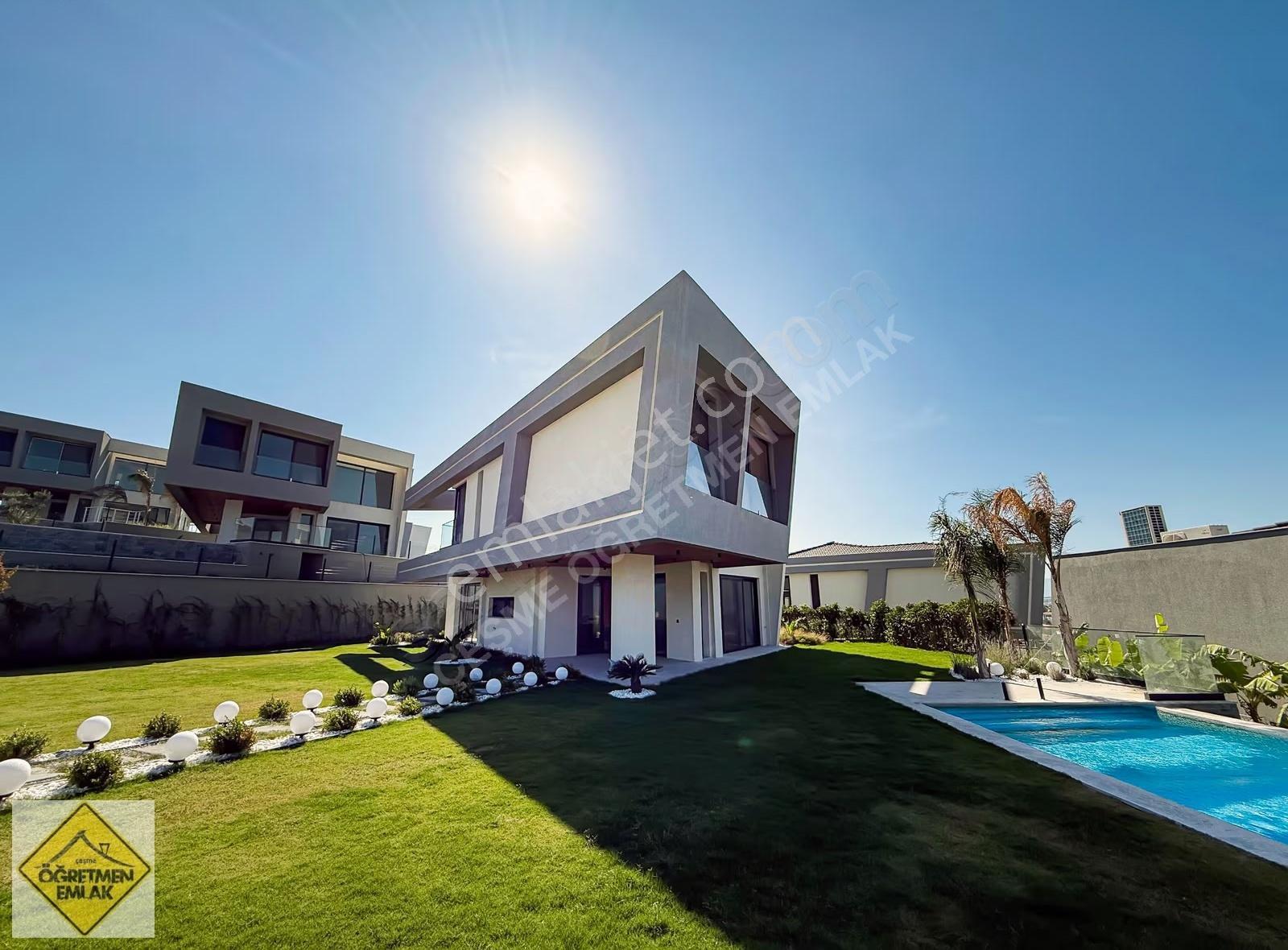 Çeşme Dalyanda Muhteşem Bahçe Muhteşem Manzaralı Villa - Görsel 32