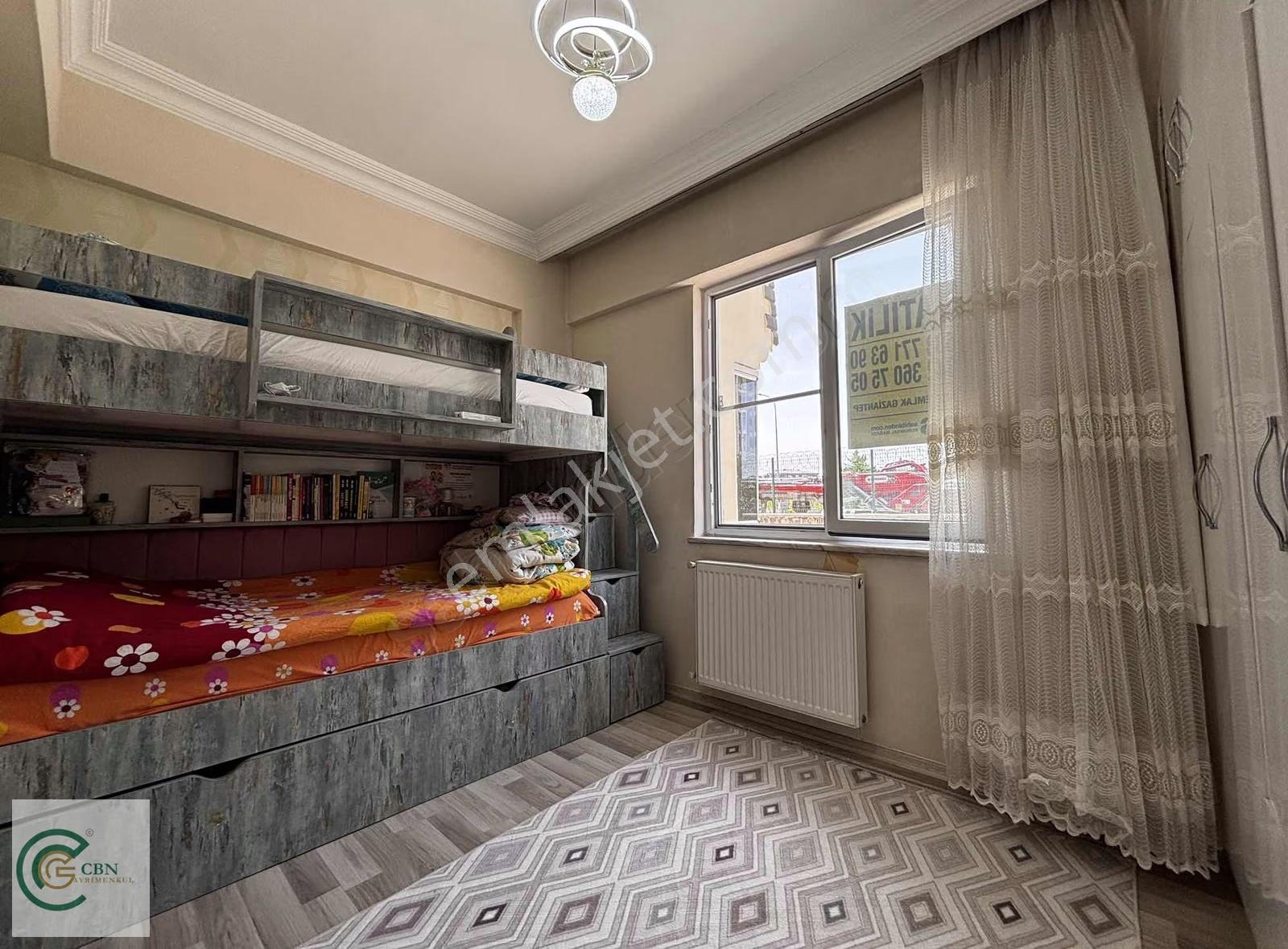 Çbn Gayrimenkul 'den 3,5+1 Lüxs Kat Bahçeli Ferah Önü Acık Daire - Görsel 32