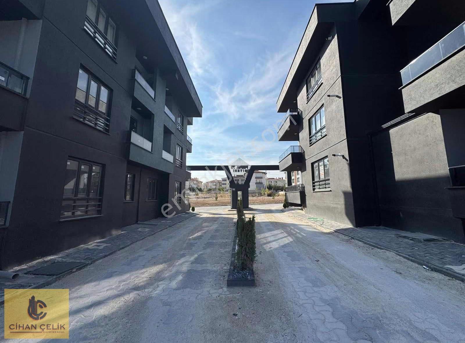 Aldım Diyene Kelepir Sıfır Kosavada Site İçi Bedava Daire 2+1 - Görsel 8