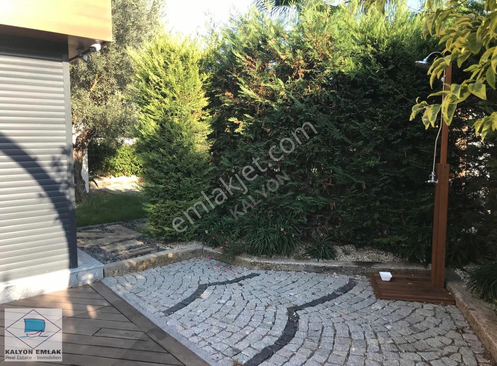 İzmir Çeşme Alaçatı Göbenede Havuzlu Lüks Modern Kiralık Villa - Görsel 18