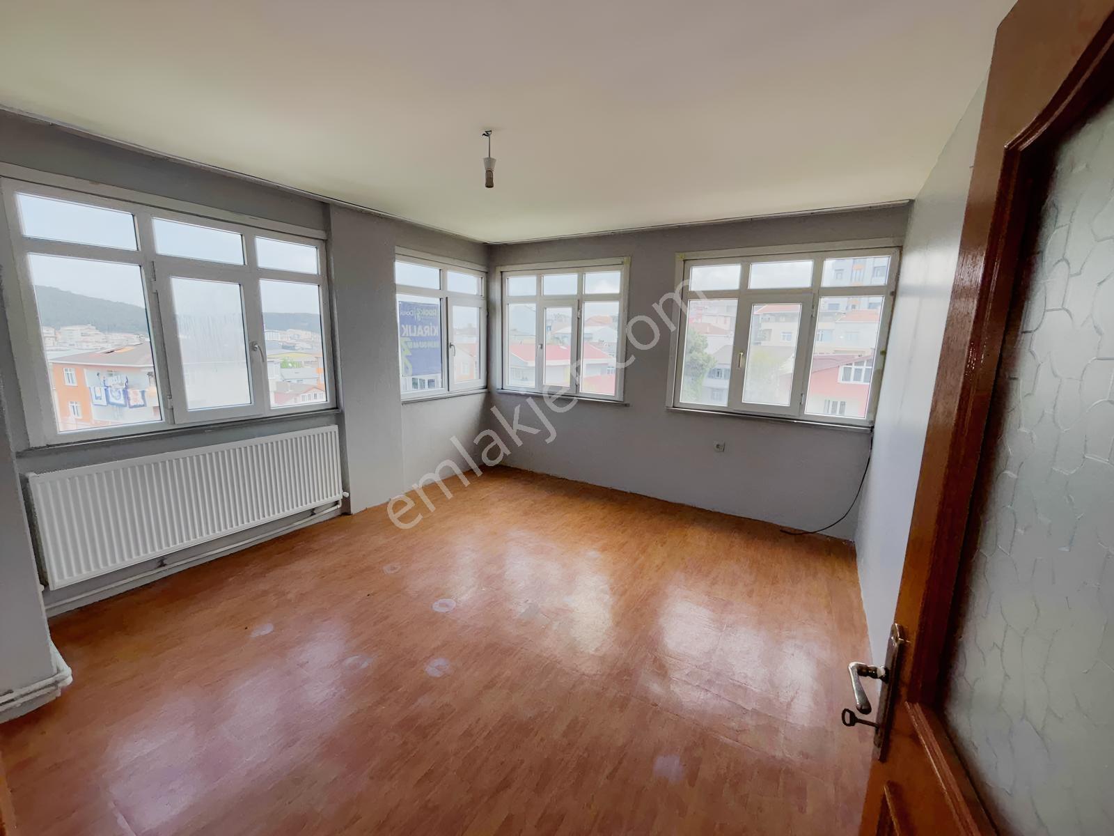 Aileye Uygun Okul, Market Ve Ulaşıma Yakın 2+1 Kiralık Daire - Görsel 12