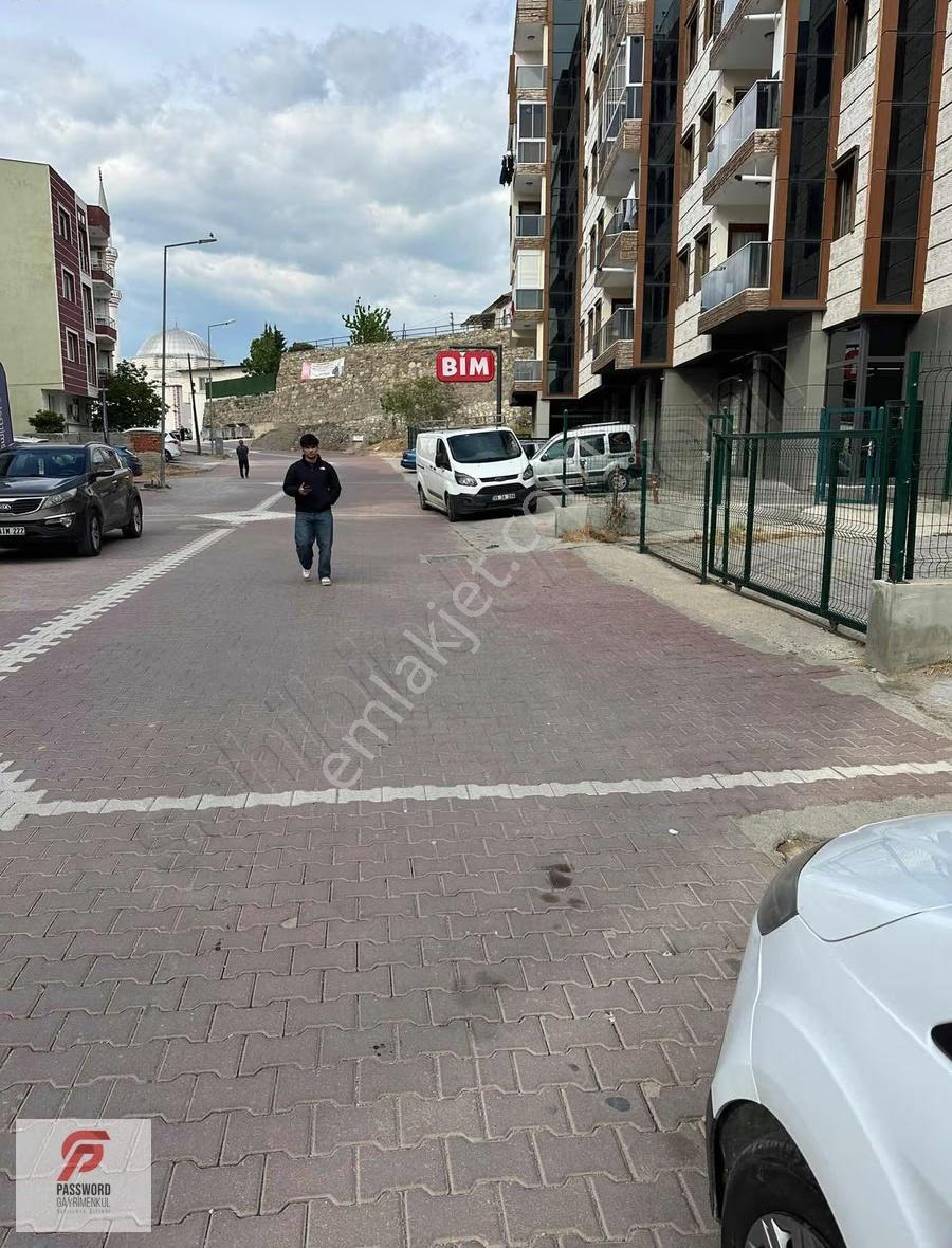 İzmir Menemen Ulukent Merkezde 460 M2 Kiralık Dükkan - Görsel 2