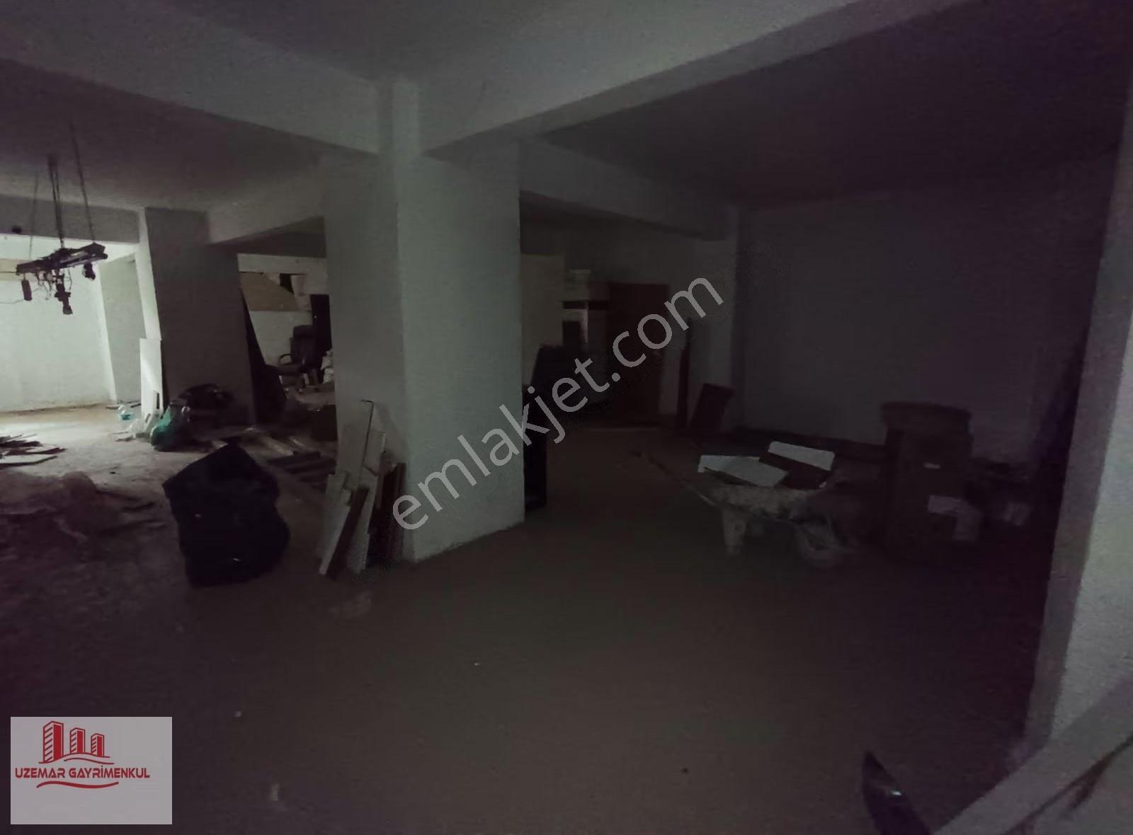 Bağcılar Demirkapıda Mh Kiralık Dükkan Tek Kat Veya 2 Kat Depolu - Görsel 2
