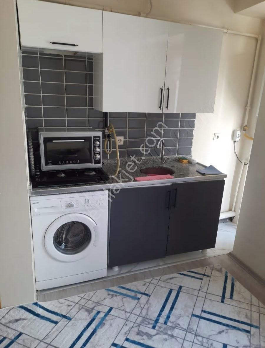 Askerlik Şubesi Cıvarı Satılık Eşyalı 1+1 Daire - Görsel 2