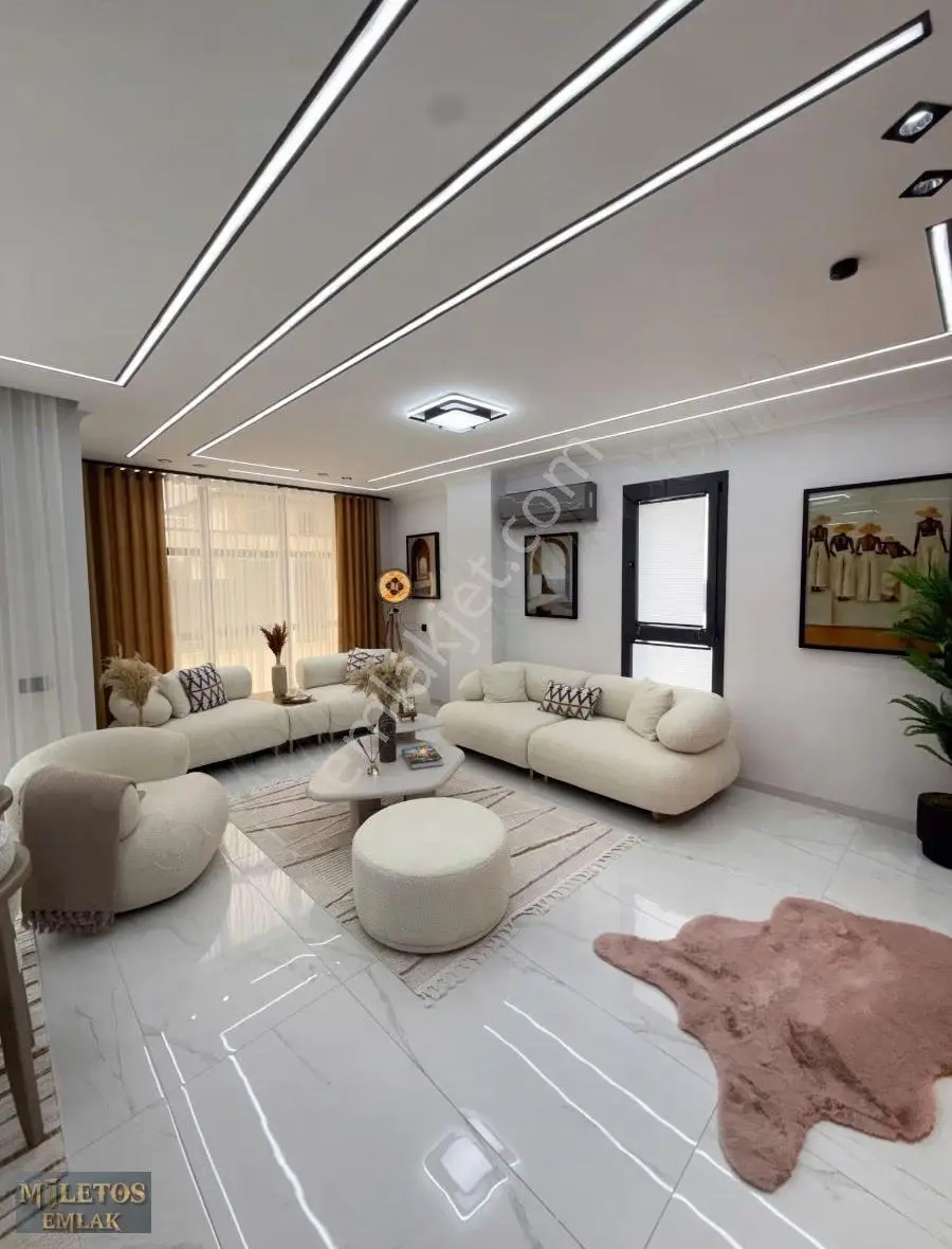 Didimde 300mt Arsa İçinde Mustakil Esyali Luks Villa