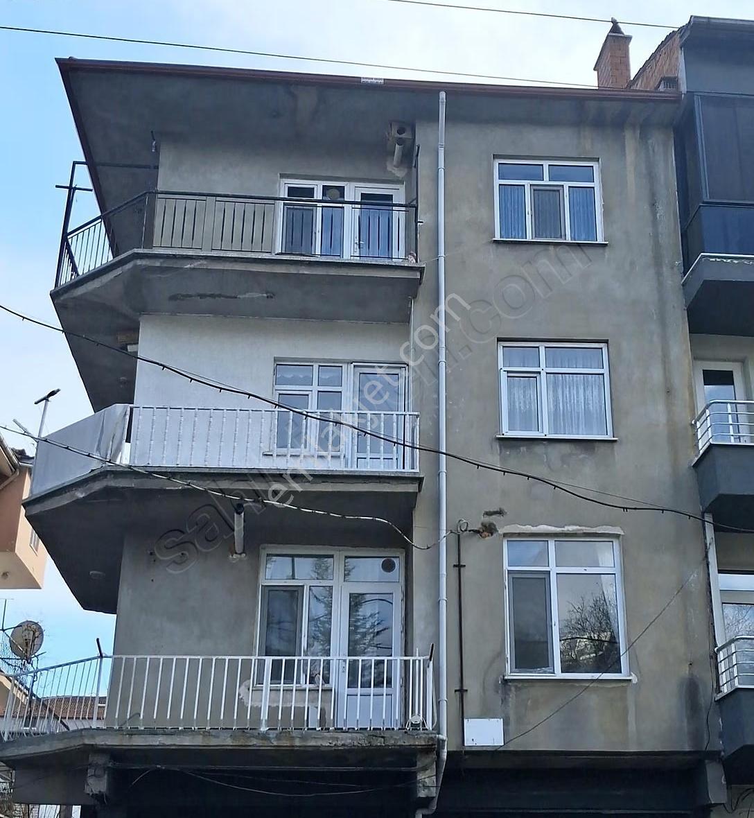 Odak'tan Tavşanlı Şehir Merkezinde 3 Cepheli 2+1 Bakımlı Daire - Görsel 10