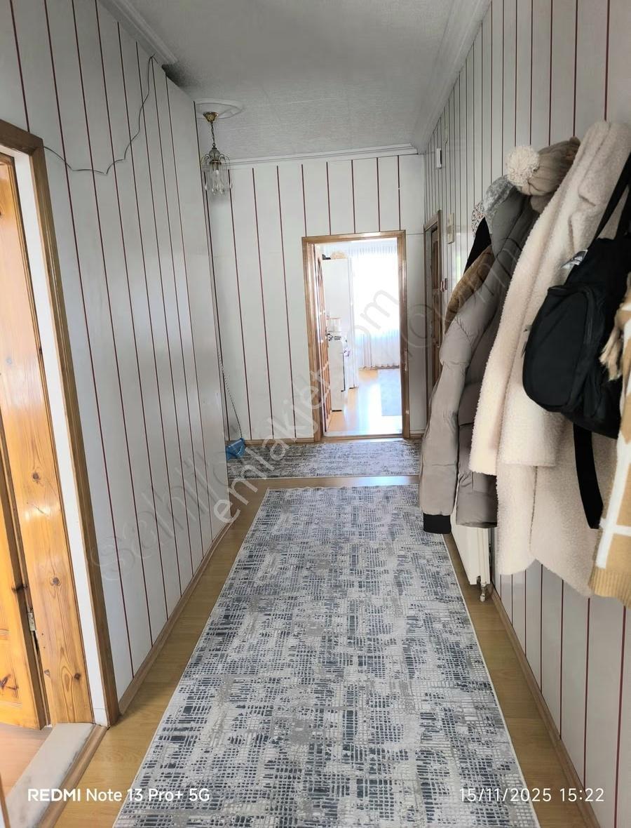 Odak'tan Tavşanlı Şehir Merkezinde 3 Cepheli 2+1 Bakımlı Daire - Görsel 3