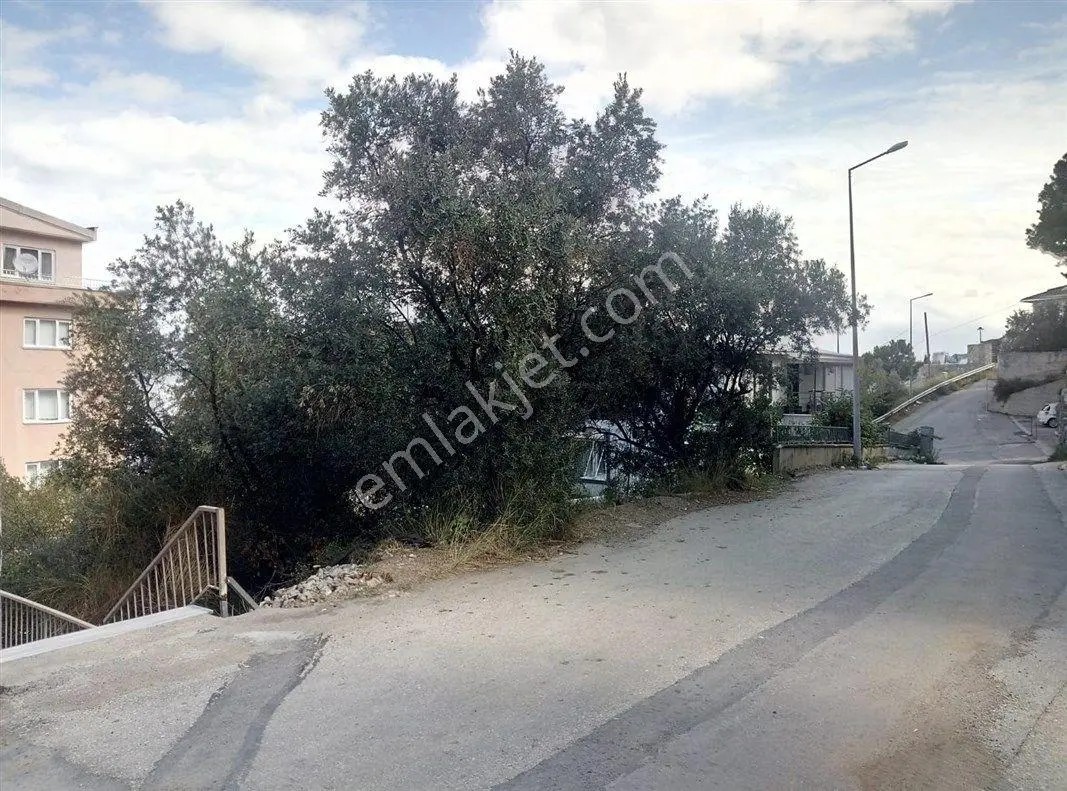 Mudanya Burgaz'da 144 M2 3 Kat İmarlı Manzaralı Satılık Arsa