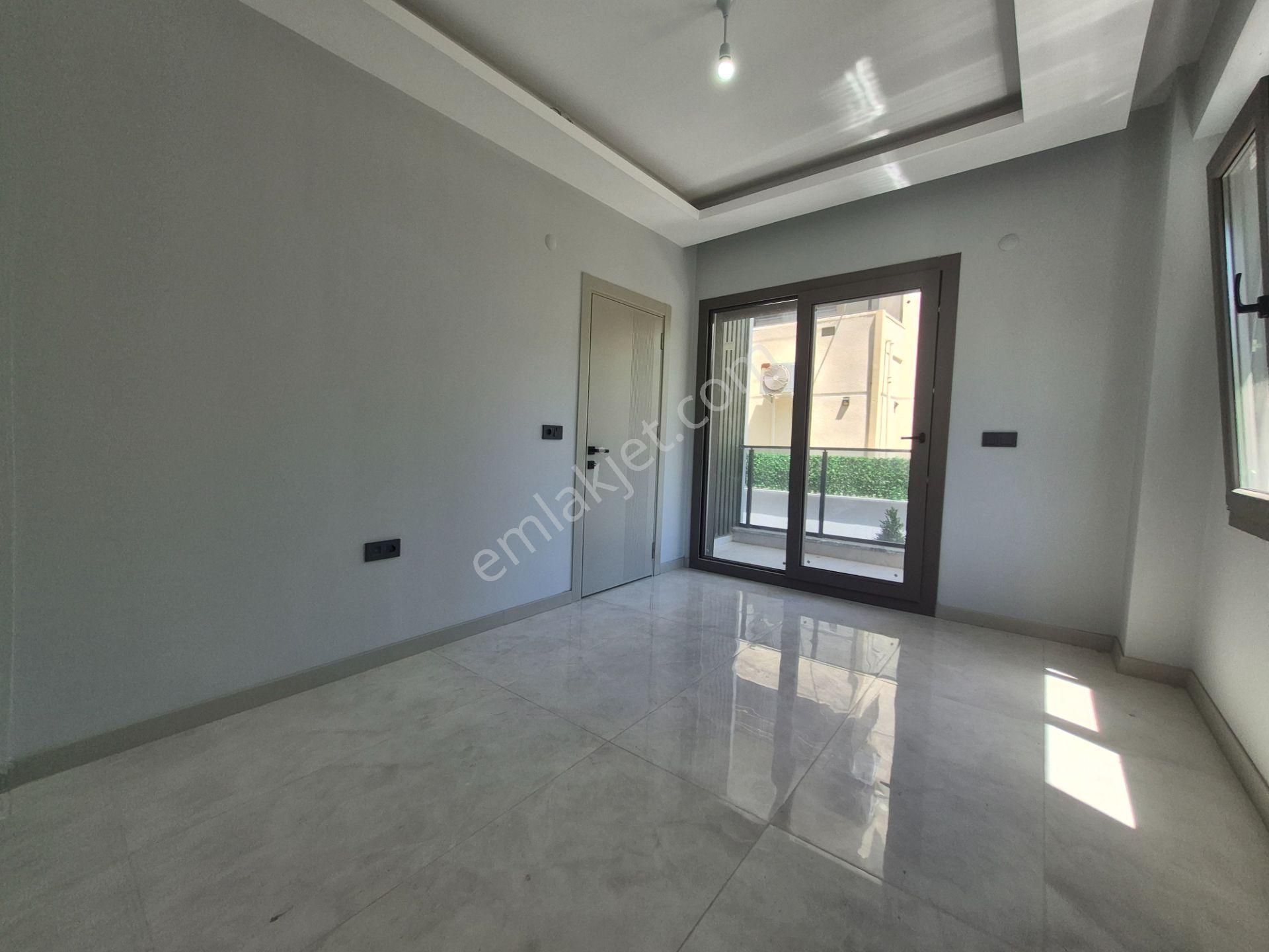 Denize 100 M Muhteşem Konumda Müstakil Villa - Görsel 8