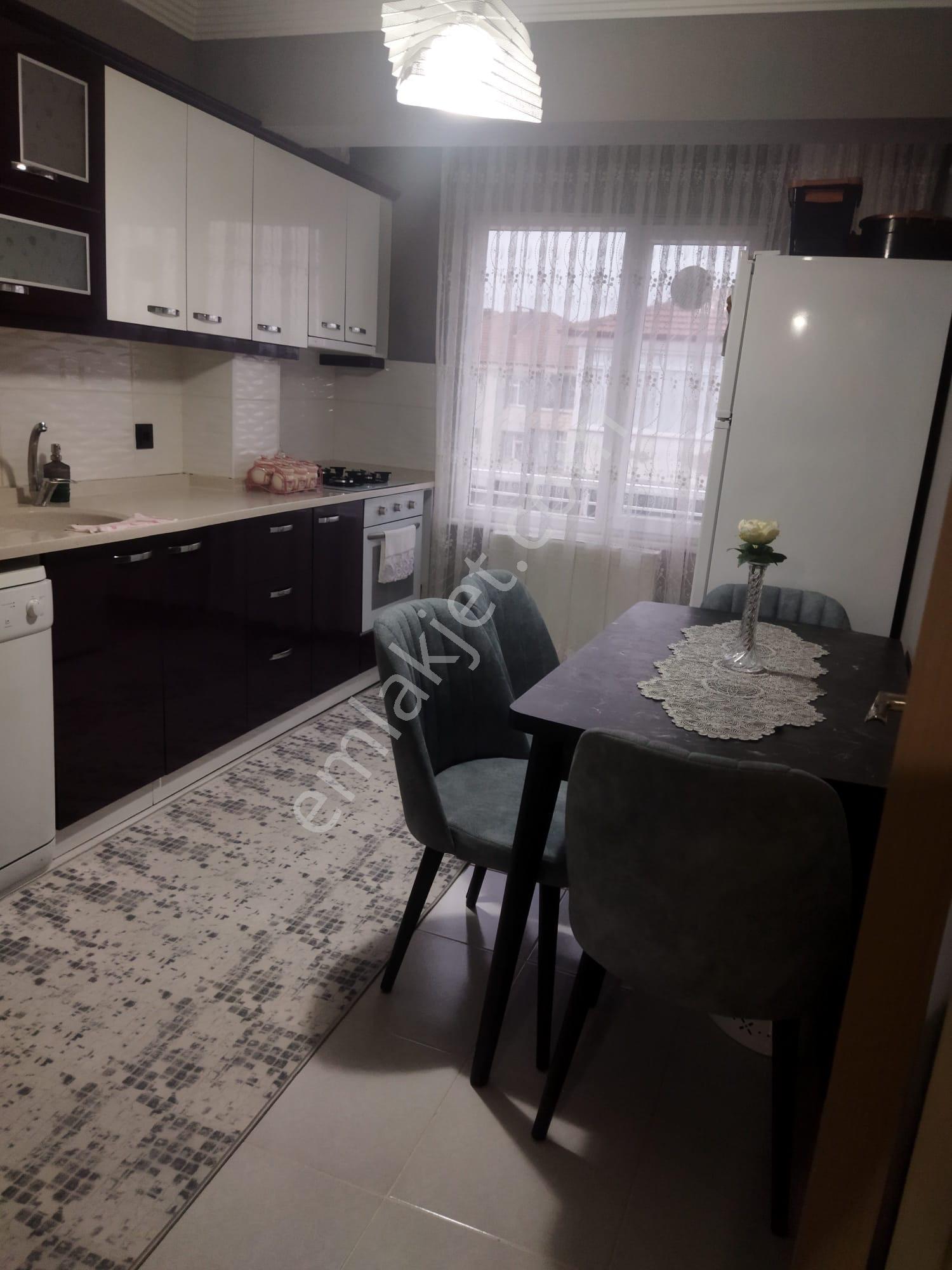Konforlu Ve Geniş Kullanım Alanlı 3+1 Satılık Daire!! - Görsel 10