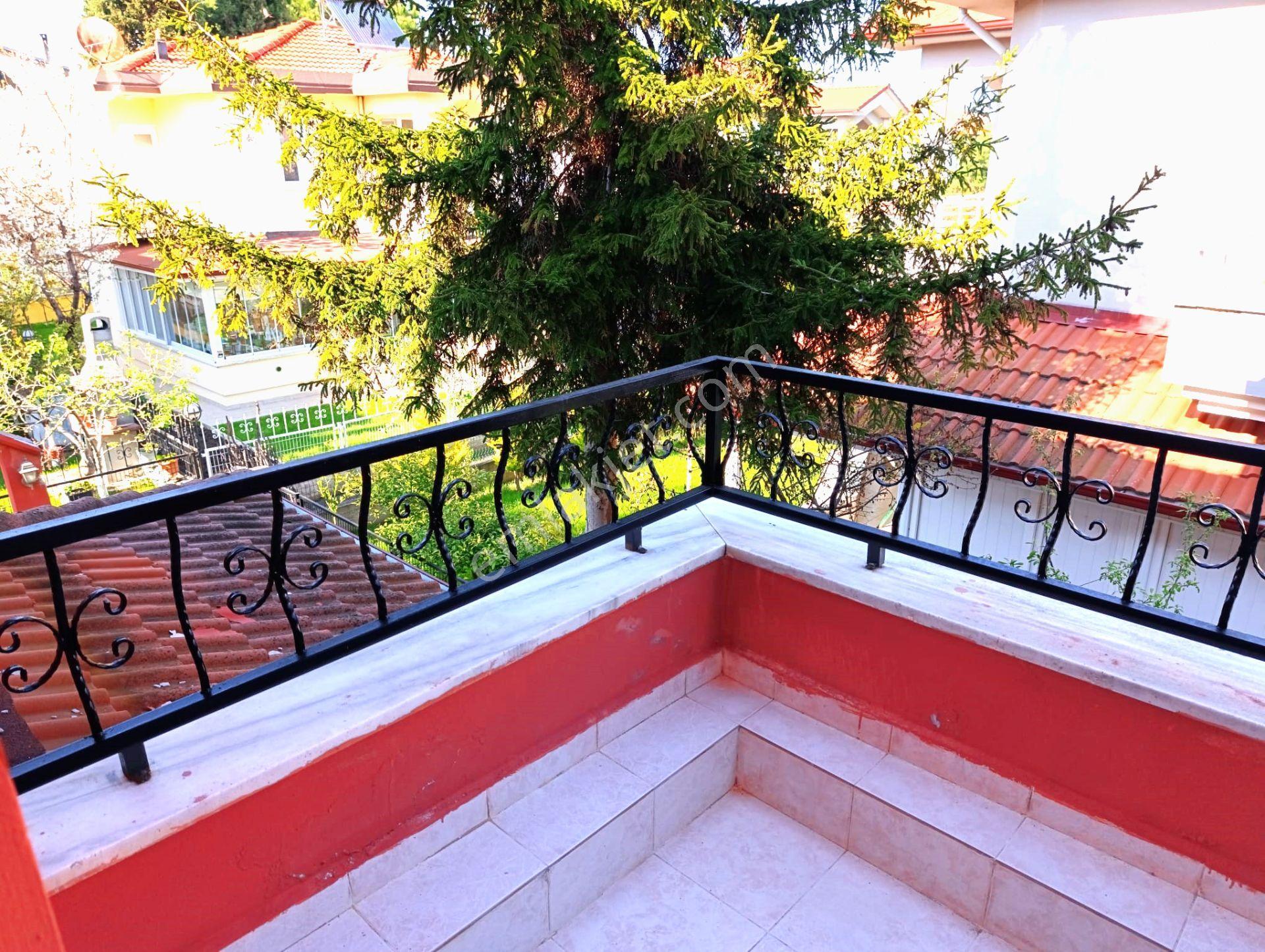 Engiz Tatil Köyünde 332 M2 Bahçe İçinde Sahile 4 Ncü Parsel100 M2 Dublex 4+1 Satılık Yazlık - Görsel 20