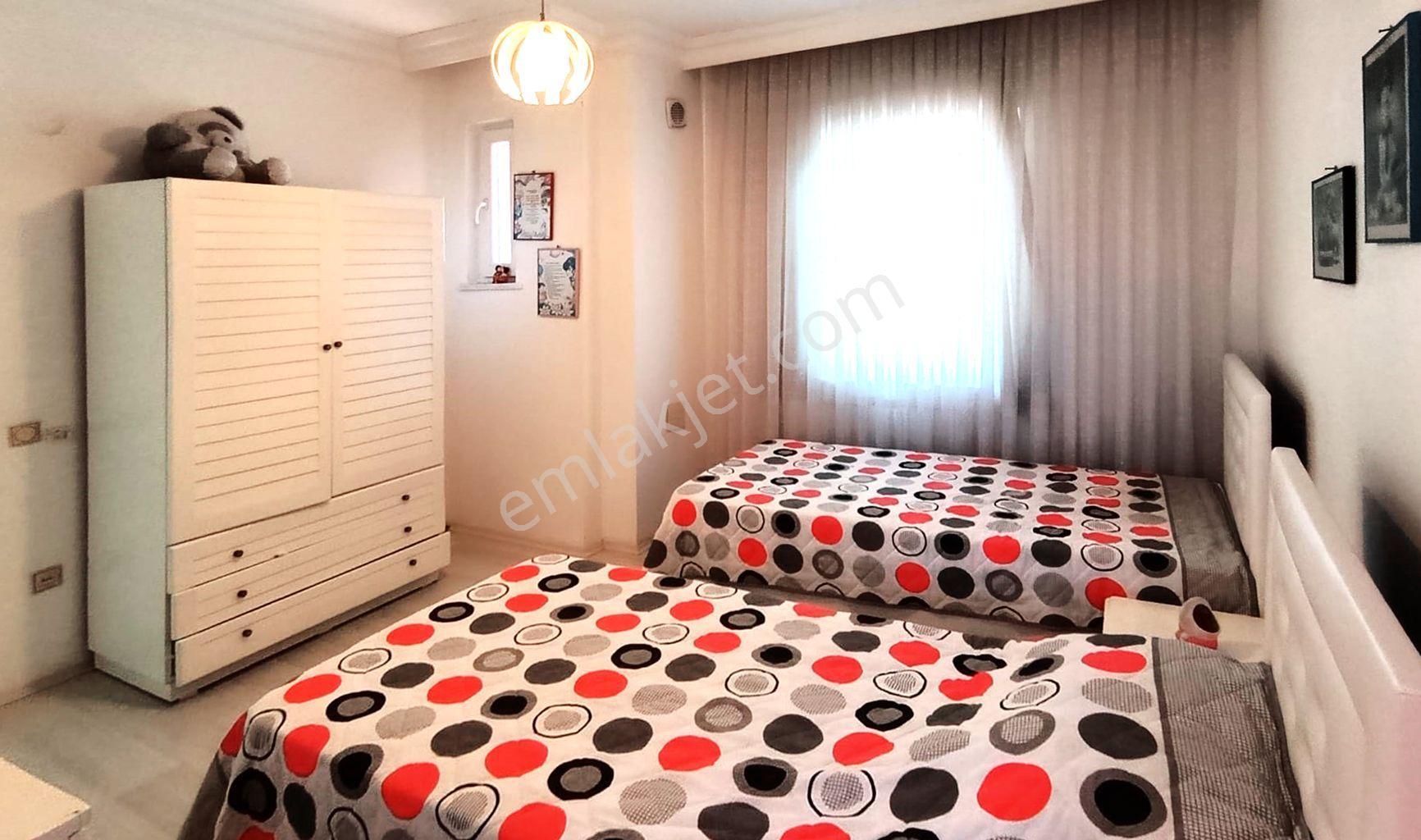 Engiz Tatil Köyünde 332 M2 Bahçe İçinde Sahile 4 Ncü Parsel100 M2 Dublex 4+1 Satılık Yazlık - Görsel 22