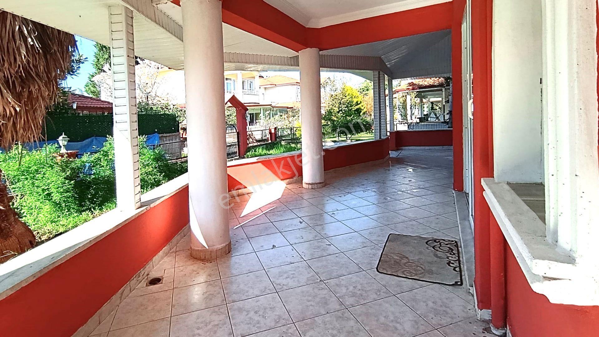Engiz Tatil Köyünde 332 M2 Bahçe İçinde Sahile 4 Ncü Parsel100 M2 Dublex 4+1 Satılık Yazlık - Görsel 11