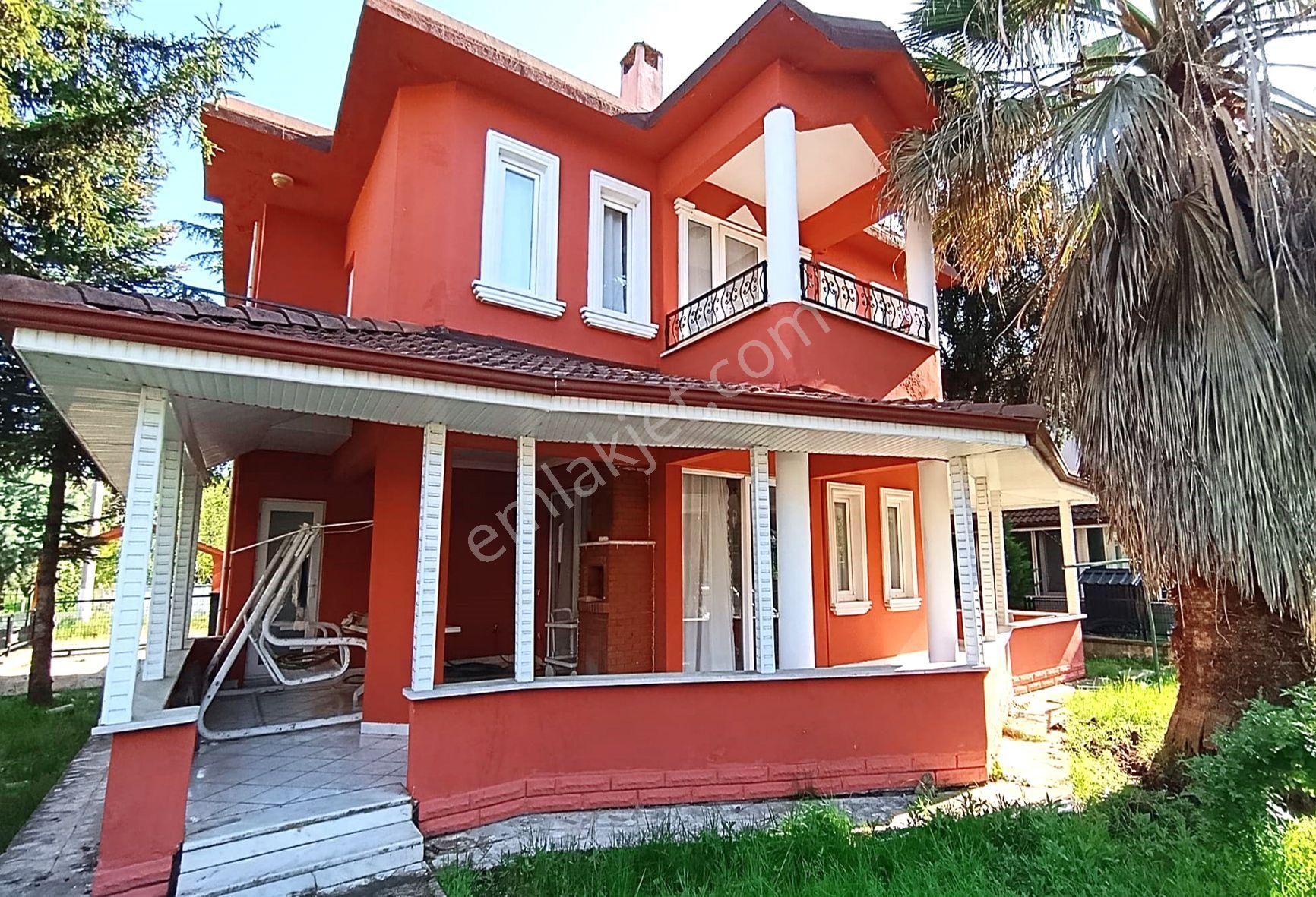 Engiz Tatil Köyünde 332 M2 Bahçe İçinde Sahile 4 Ncü Parsel100 M2 Dublex 4+1 Satılık Yazlık - Görsel 8