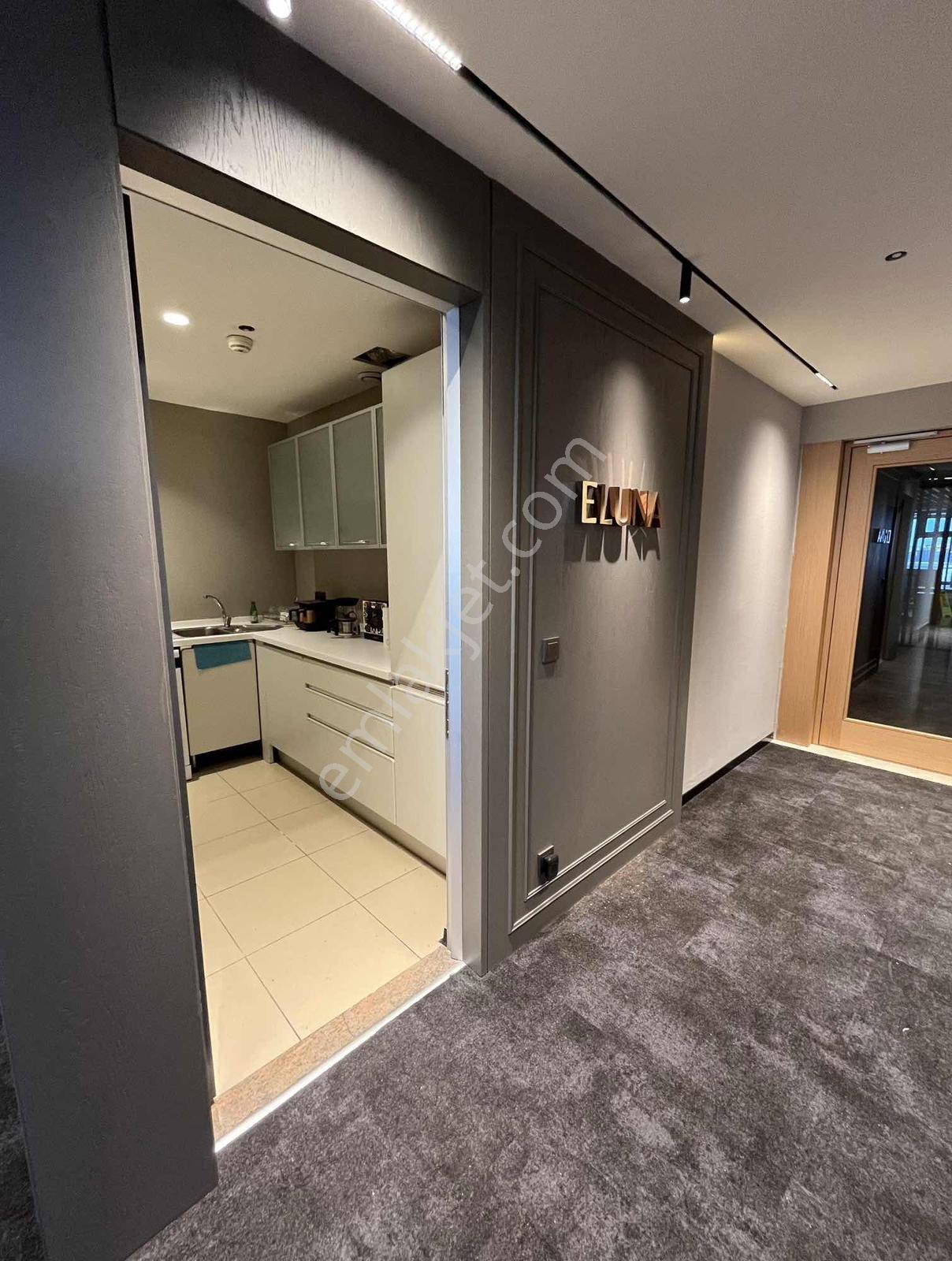 Süzer Plaza Dekorasyonlu 228 M2 Deniz Manzaralı Kiralık Ofis - Görsel 4