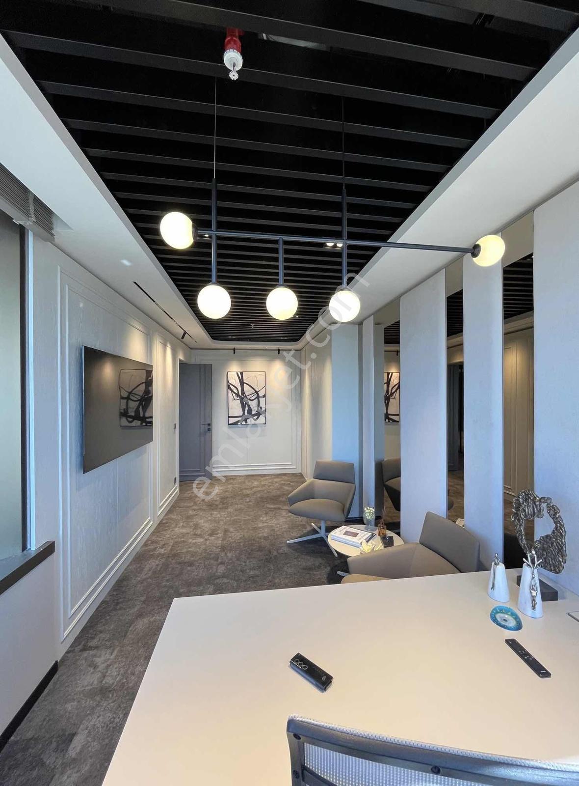 Süzer Plaza Dekorasyonlu 228 M2 Deniz Manzaralı Kiralık Ofis - Görsel 12