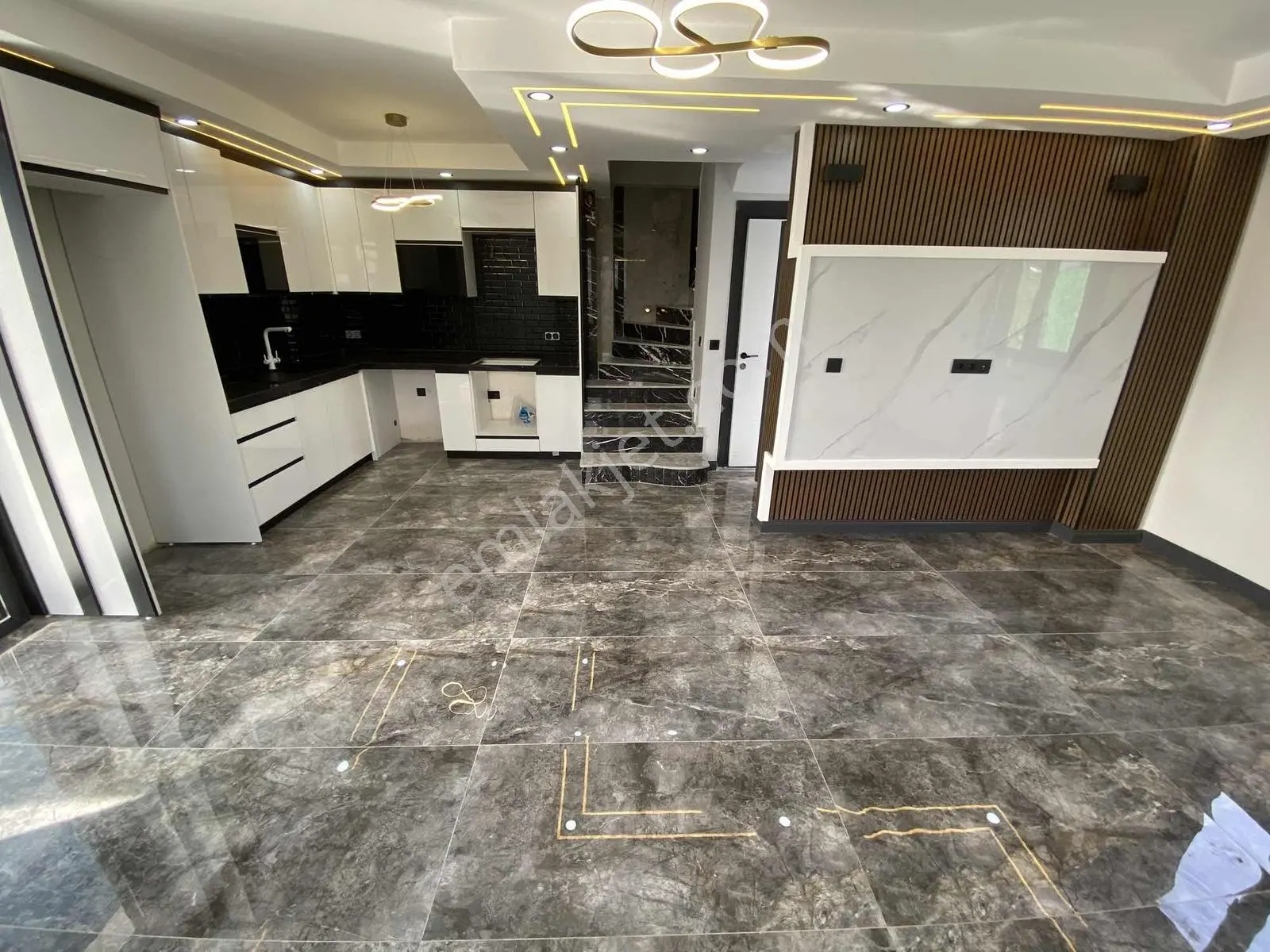 Dağlı Gayrimenkul'den|2+1konfor Ve|şıklığın|buluştuğu|villa|! - Görsel 6