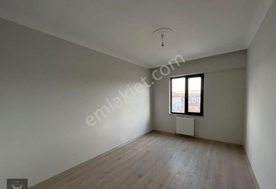 Marmara Park Avm Arkası Metrobüse Yürüme Mesafesinde 3+1 Kelepir Dairemiz - Görsel 3