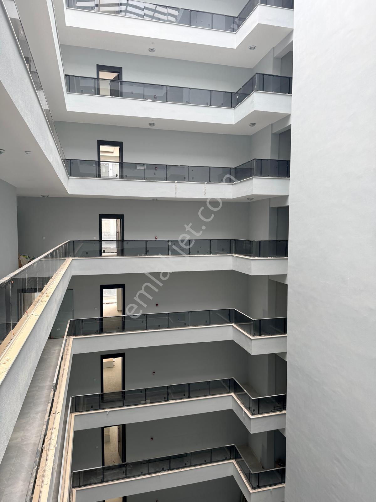 Havaalanı Yakınında Modern Yaşam: 2+1 Ebeveyn Banyolu - Görsel 3