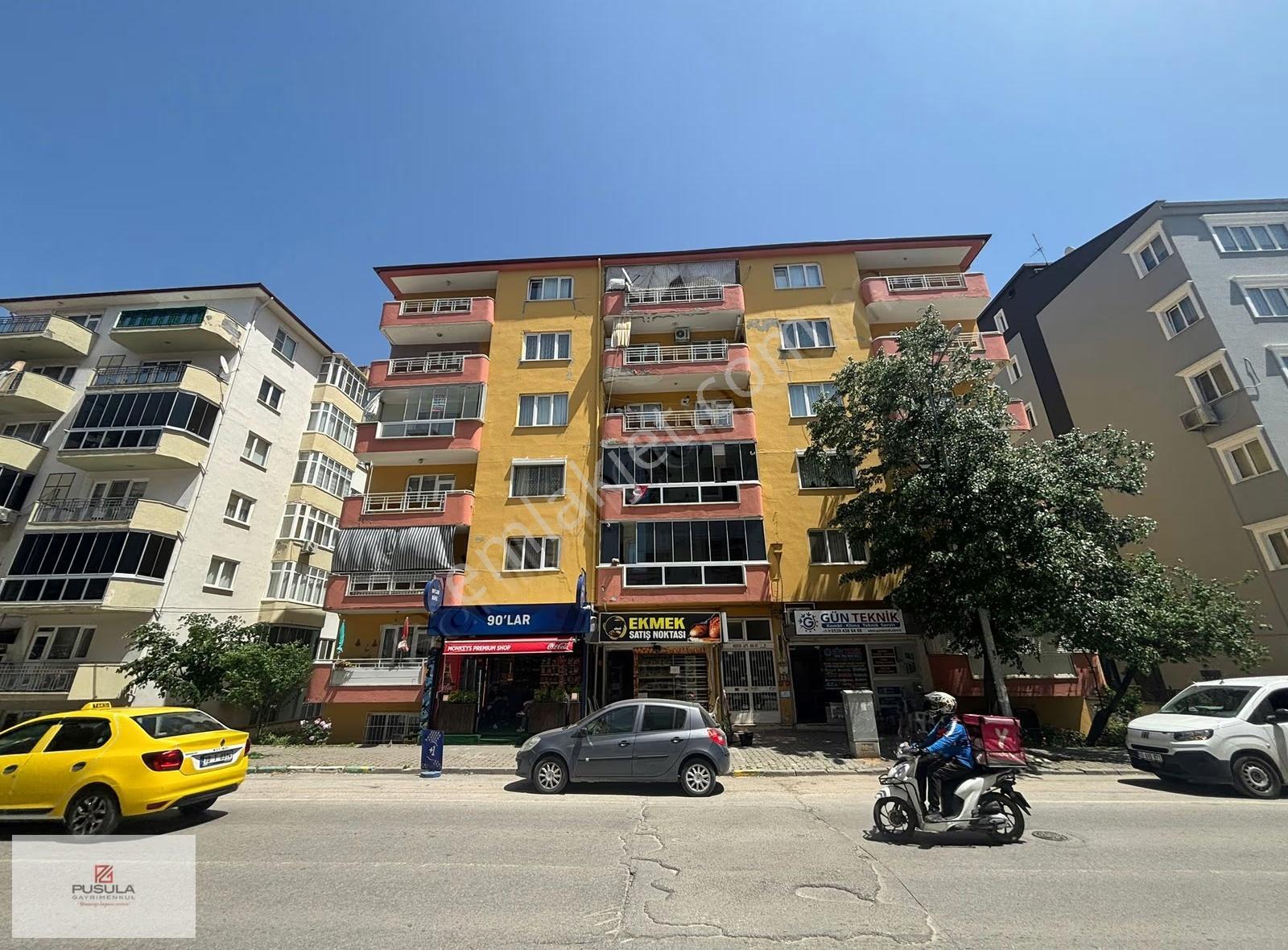 Bahçelievler Mah. Mehmetçik Caddesi Arakat Asansörlü (2+1) Daire - Görsel 2