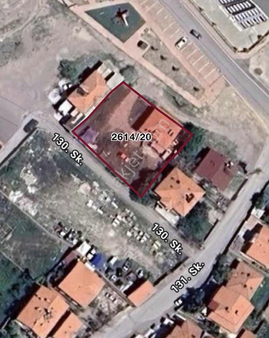 Kayabaşında Yatırımlık Süper Konumda 800m2 Arsalı Müstakil - Görsel 3