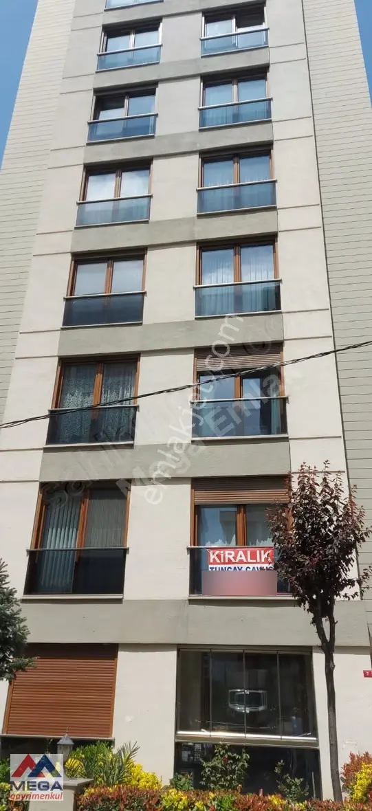 Göztepe Minibüs Caddesi Bağdat Tarafı Genç Binada Full Mobilyalı - Görsel 3