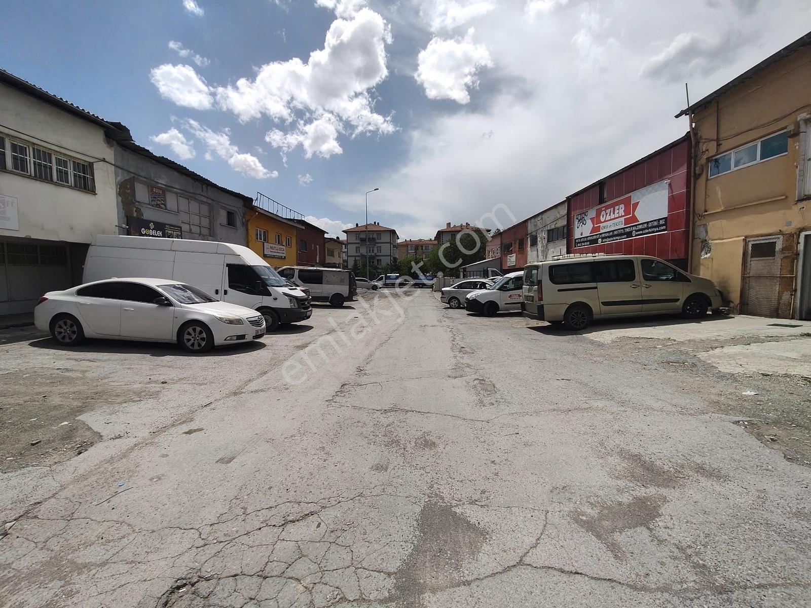 Argıncıkta Kira Getirili Gıda Ruhsatına Uygun Satılık Dükkan - Görsel 14