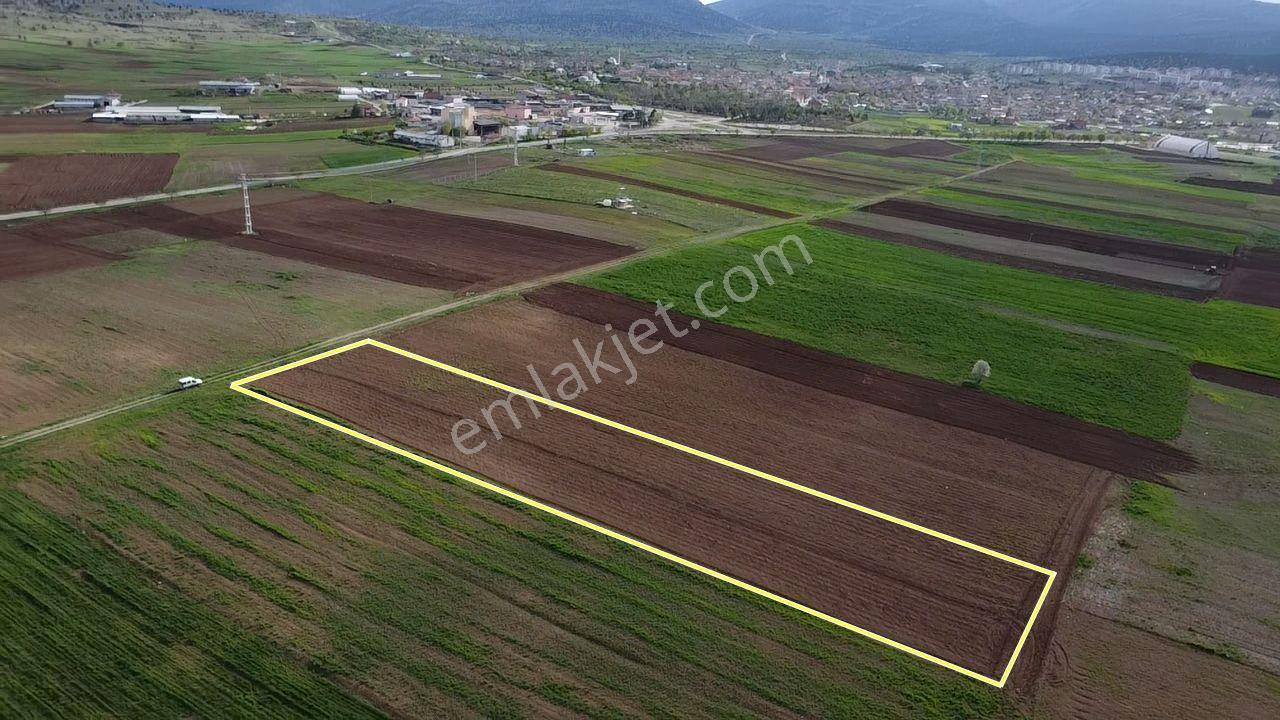 Tekin Oğlundan Akören Merkezde 2.233 M² Müstakil Tapulu Tarla - Görsel 3