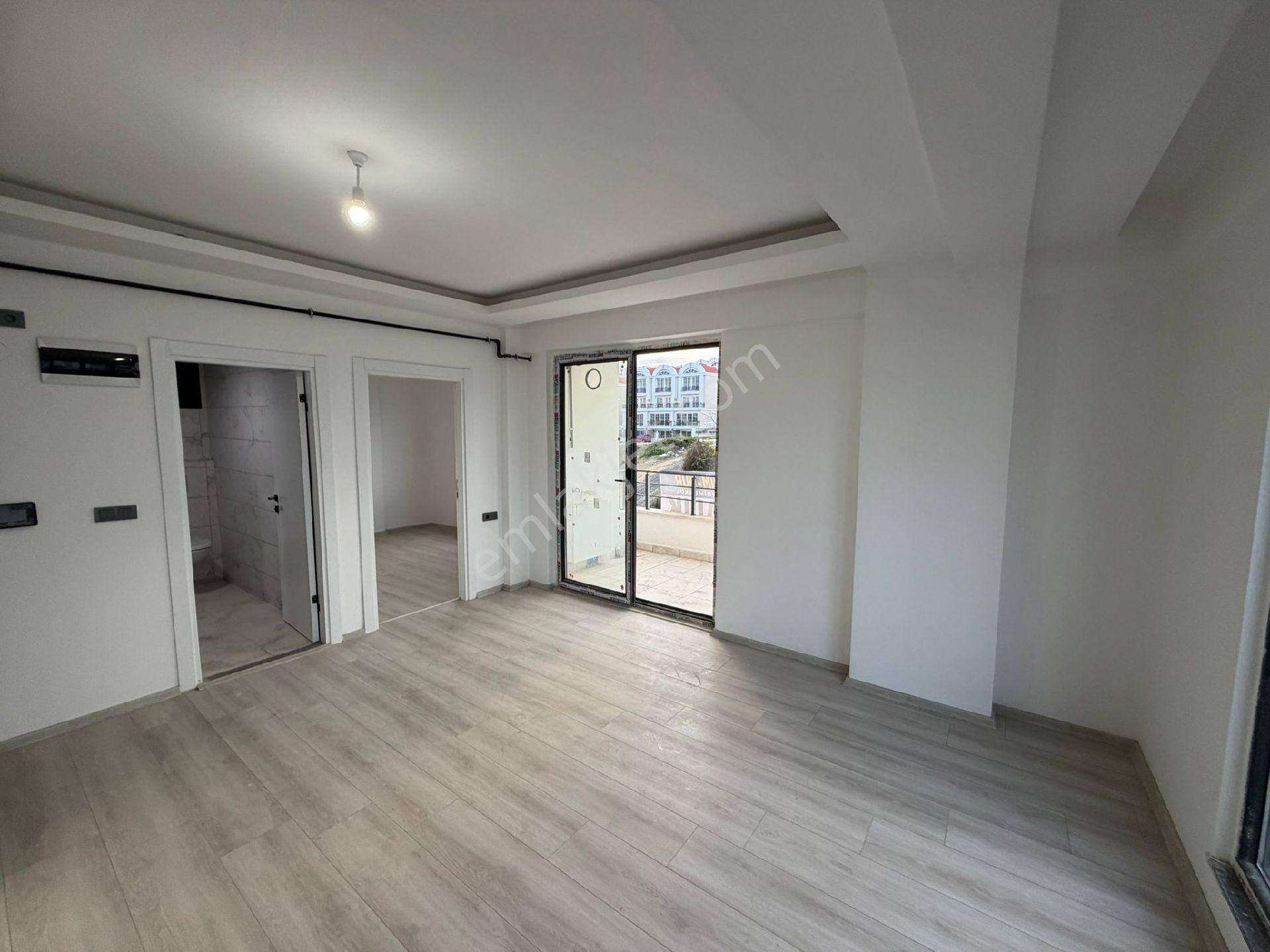 Evim-nur'dan Körfez Mh 1+1 55m2 3.kat Deniz Manzaralı Geniş Balkonlu Tramvaya Yakın Kiralık Daire - Görsel 9