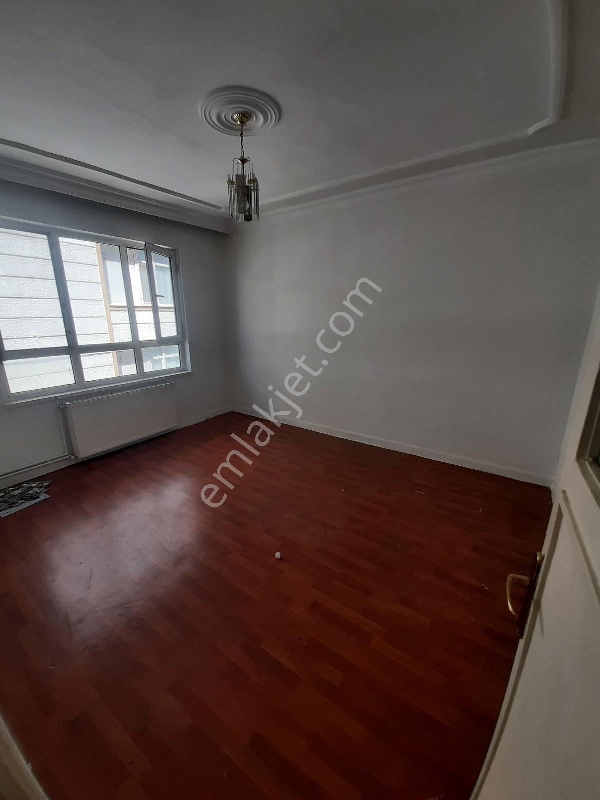 Bahçelievlerde 3+1 Odalı Doğalgazlı Kiralık Daire - Görsel 8