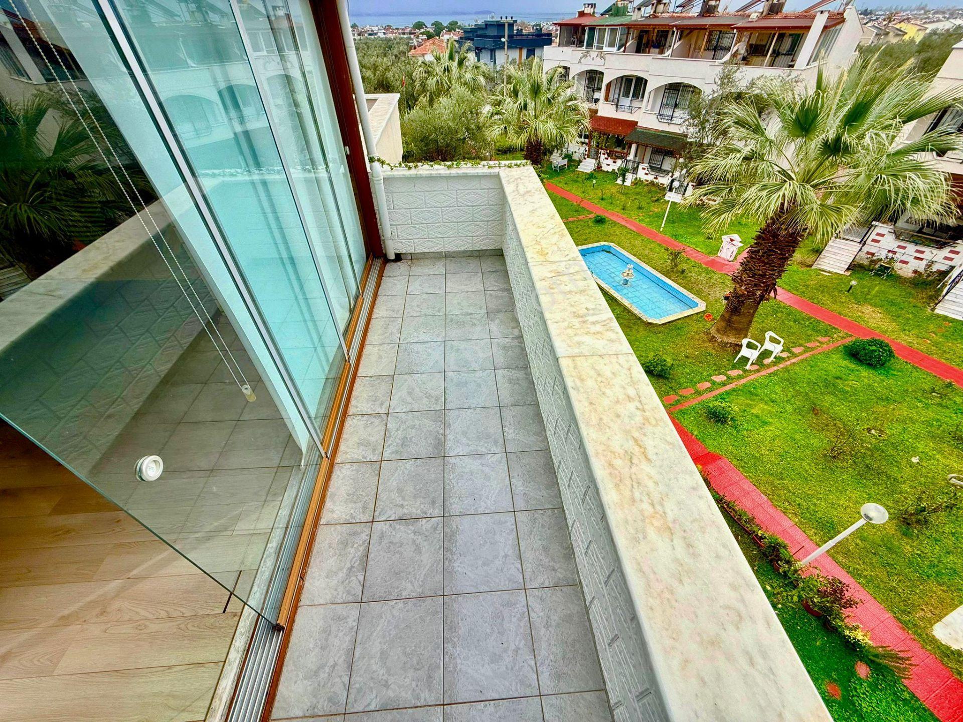 Yükselden Gürede Denize 500 Metre Ful Bakımlı Şömineli 4+1 Villa - Görsel 22