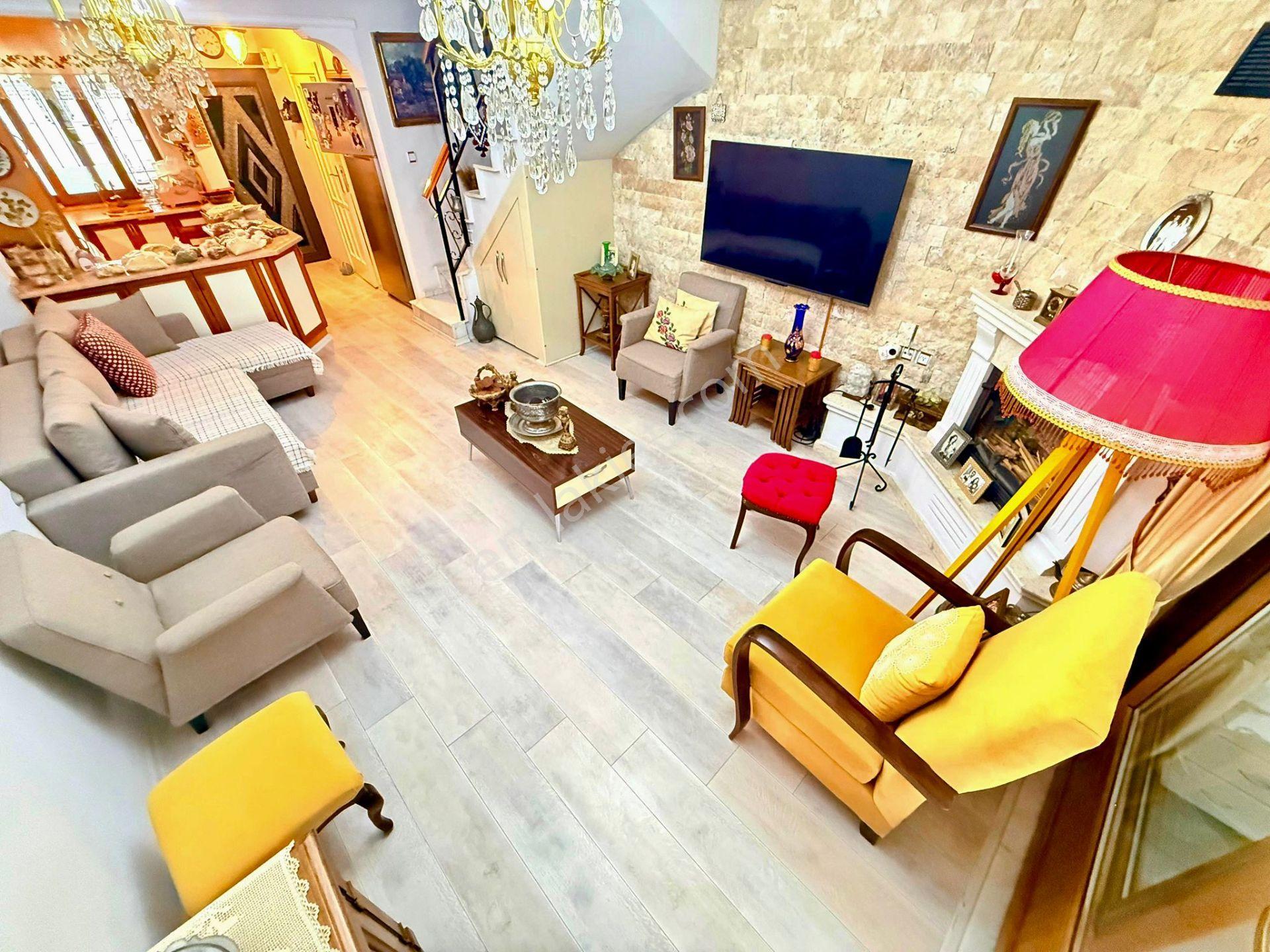 Yükselden Gürede Denize 500 Metre Ful Bakımlı Şömineli 4+1 Villa - Görsel 21