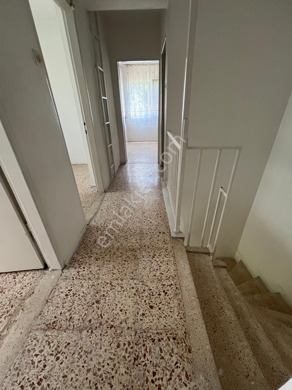 Gaziemir Beyazevler'de Satılık Müstakil Villa - Görsel 11